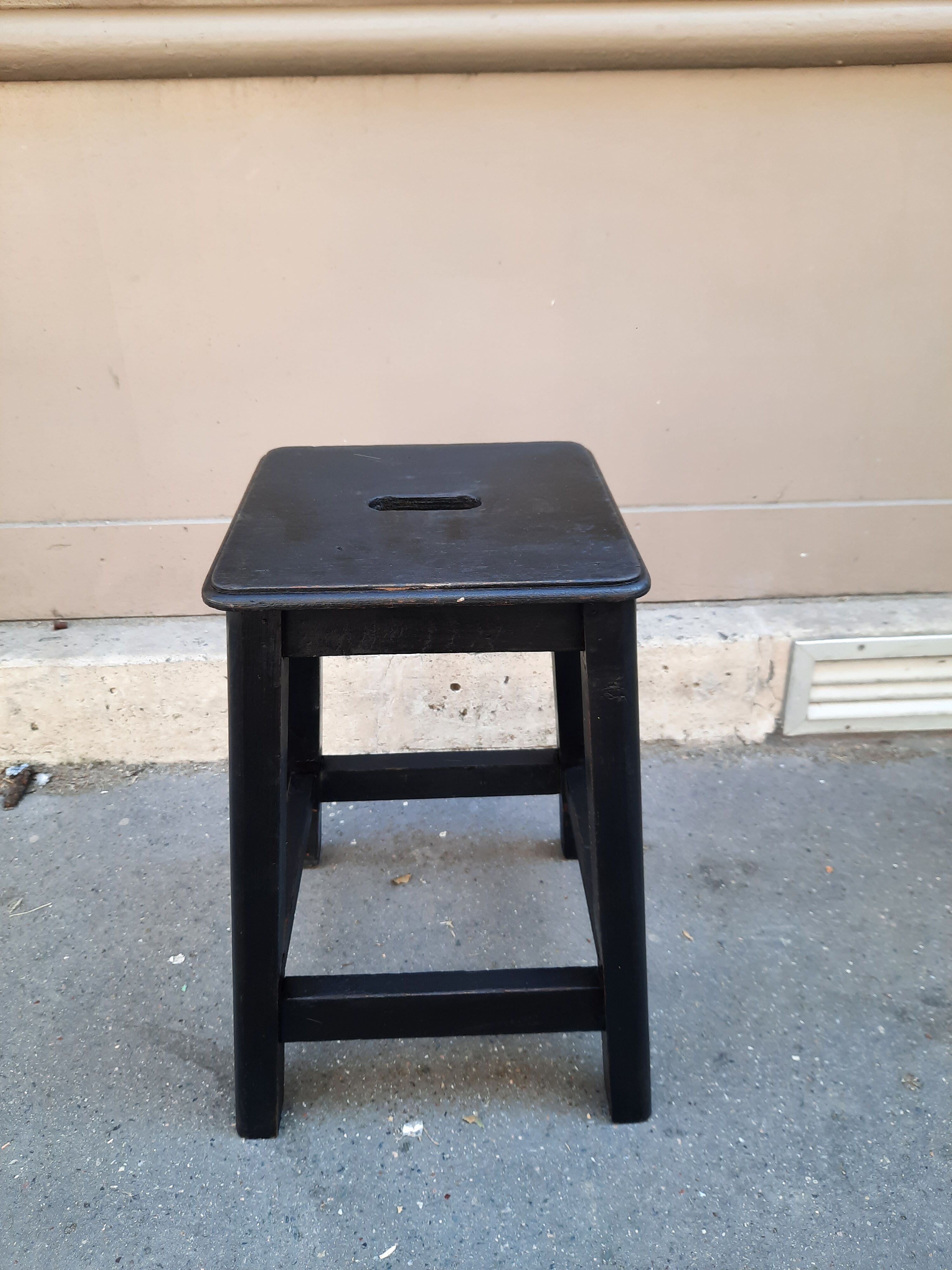 Workshop stool