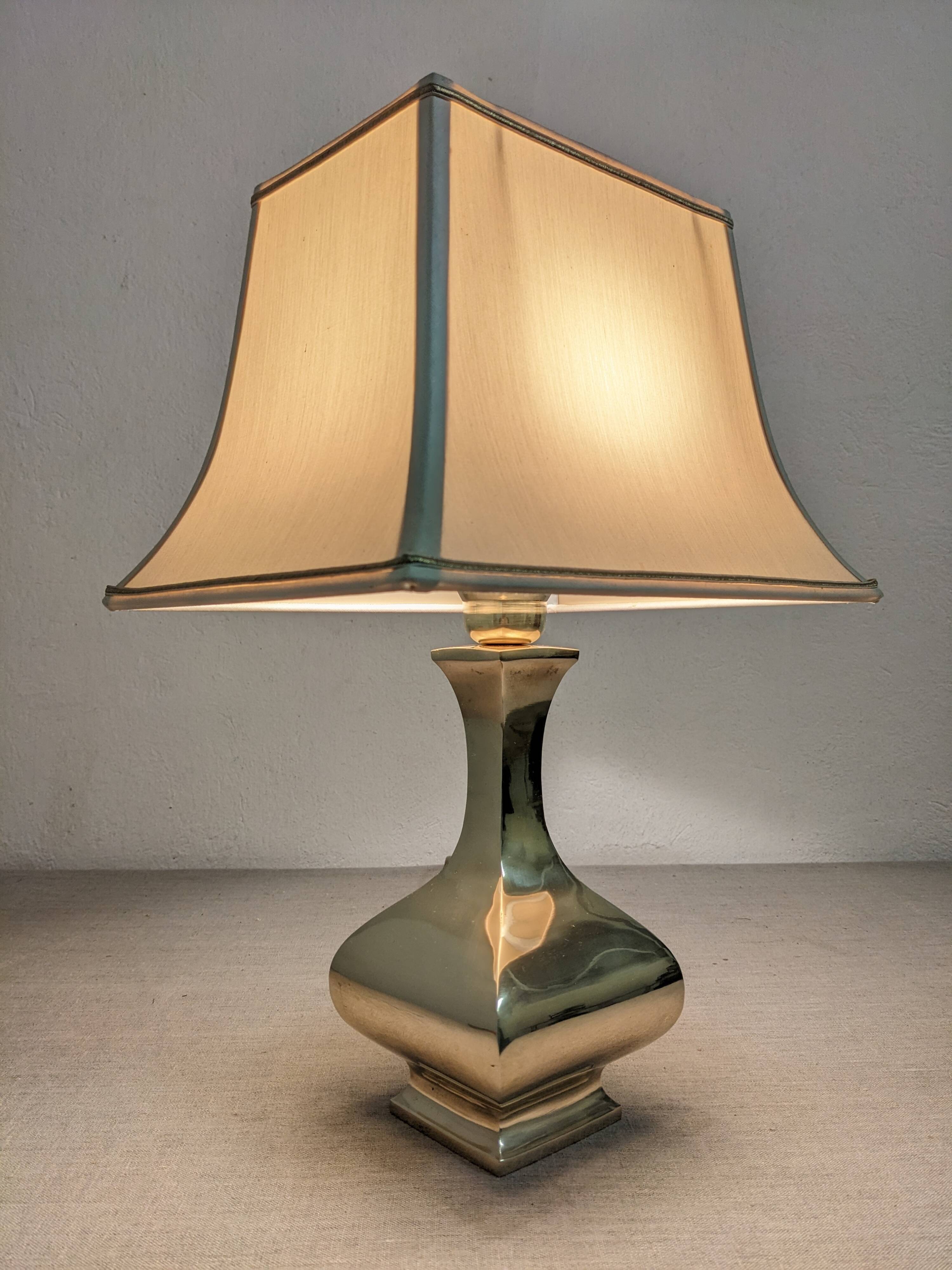 Hollywood Regency lamp in brass by Ciangiacomo design, Italy circa 1970.