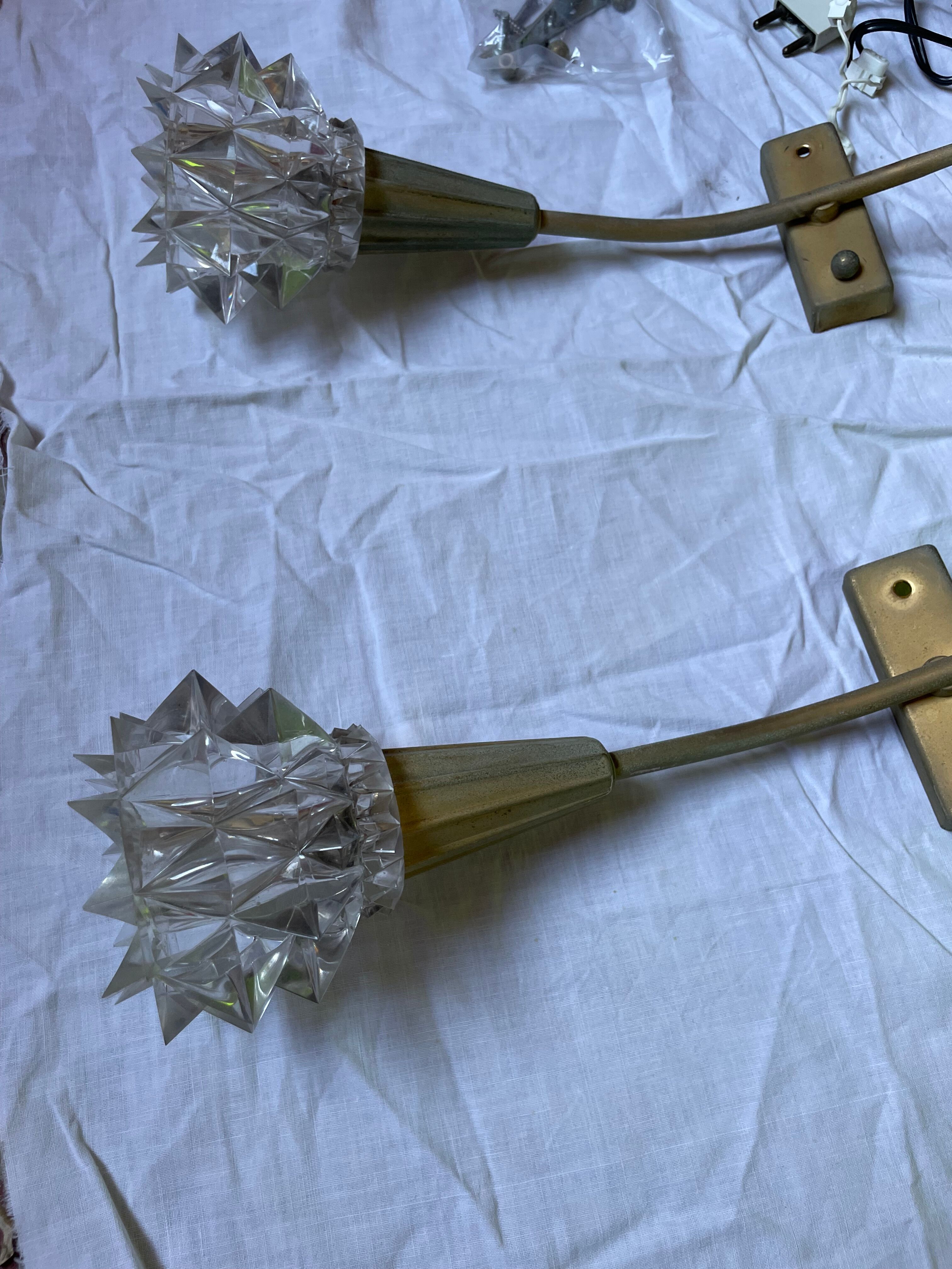 Set of 2 wall lamps type "glass" with switch on the cable via wall sockets