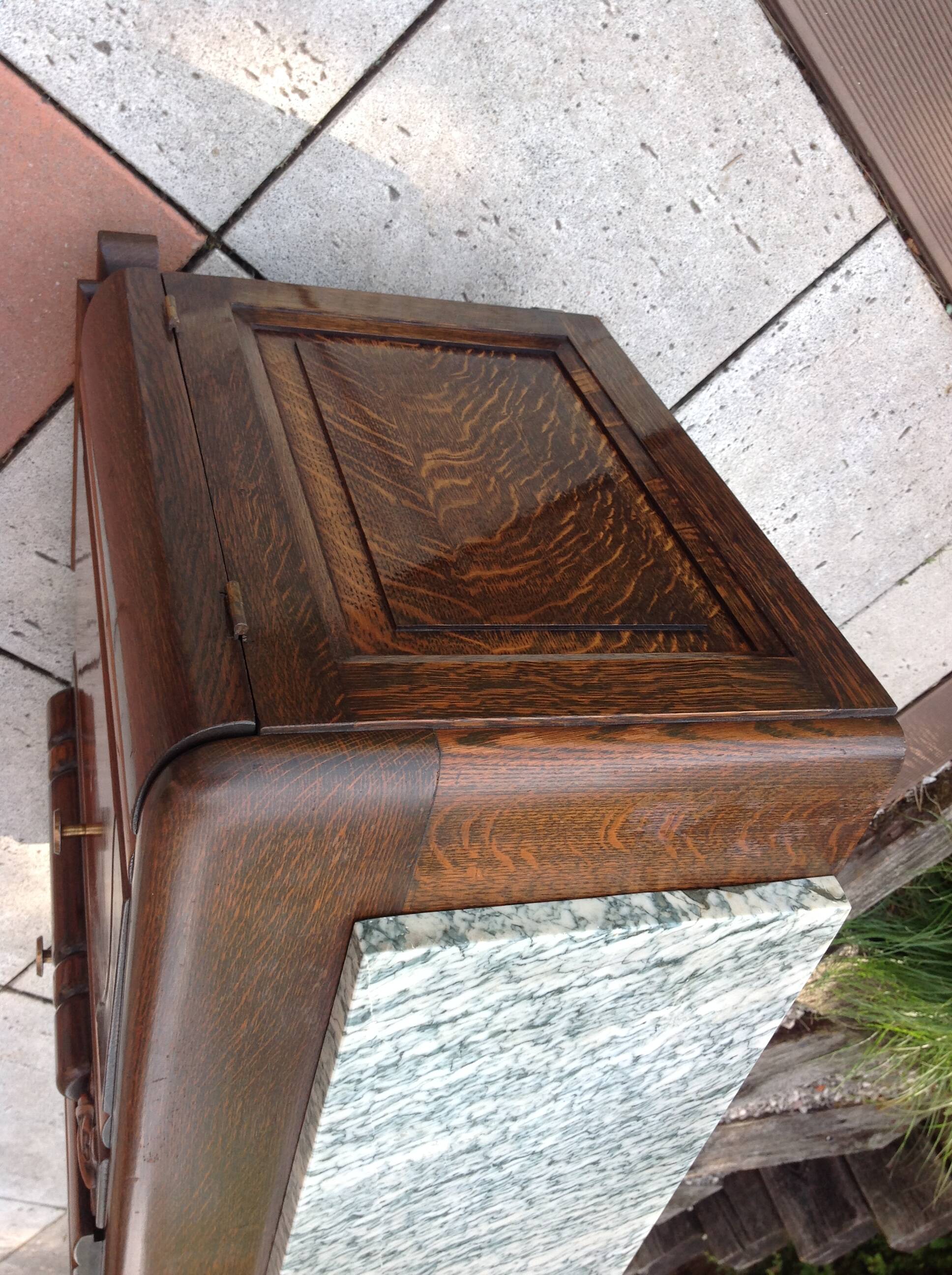 Two-door oak bedside table / 50s/60s