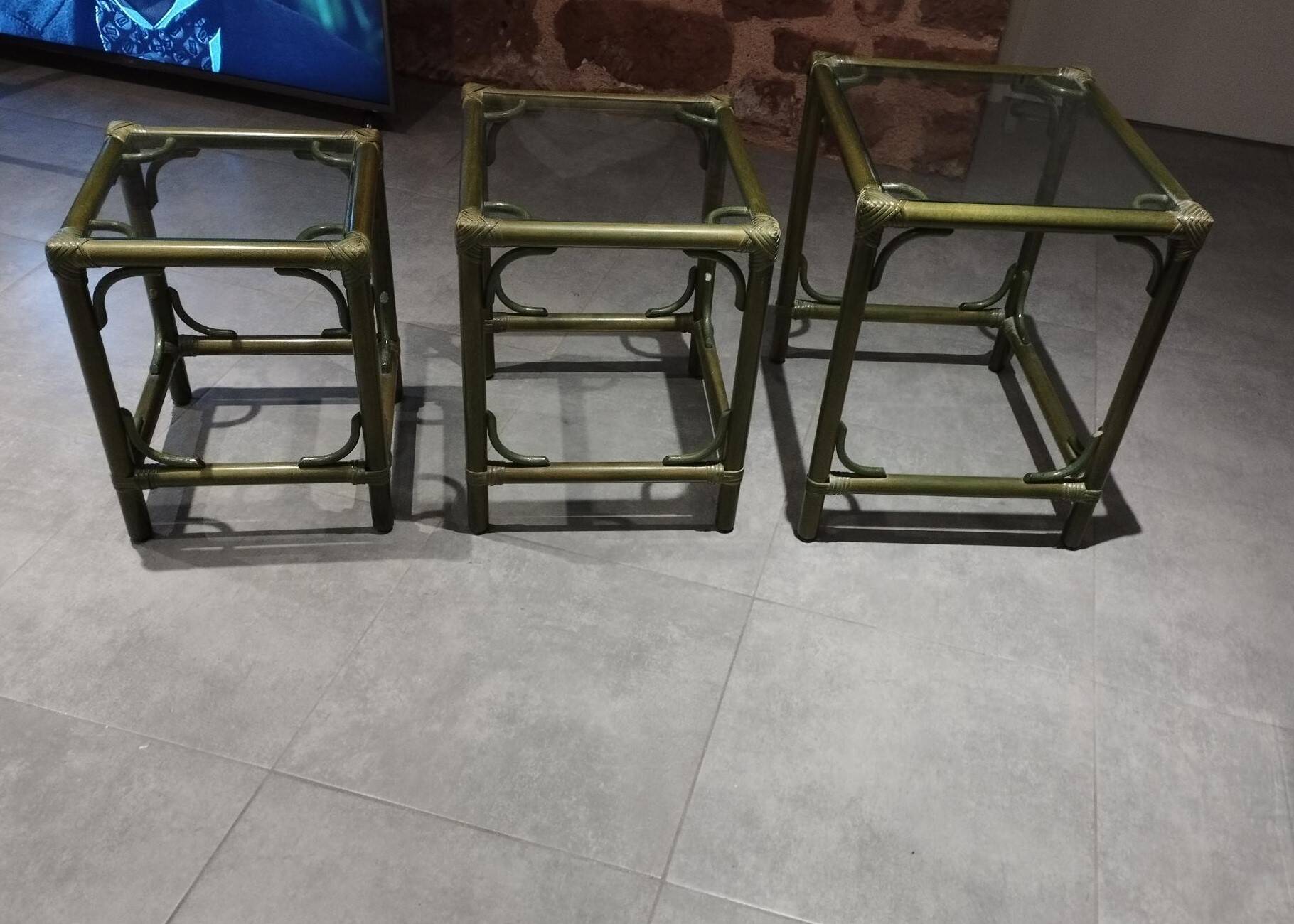 Vintage nesting table, in green colour.