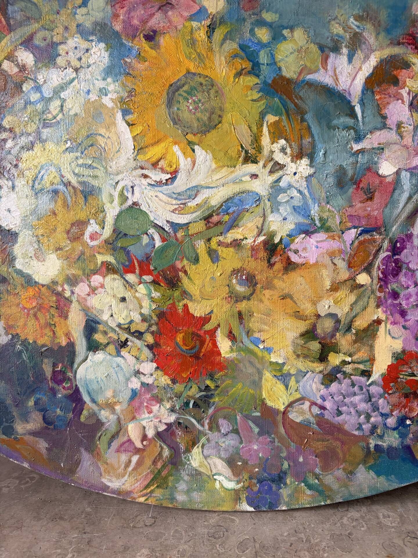 Huile sur toile ovale « Fleurs »