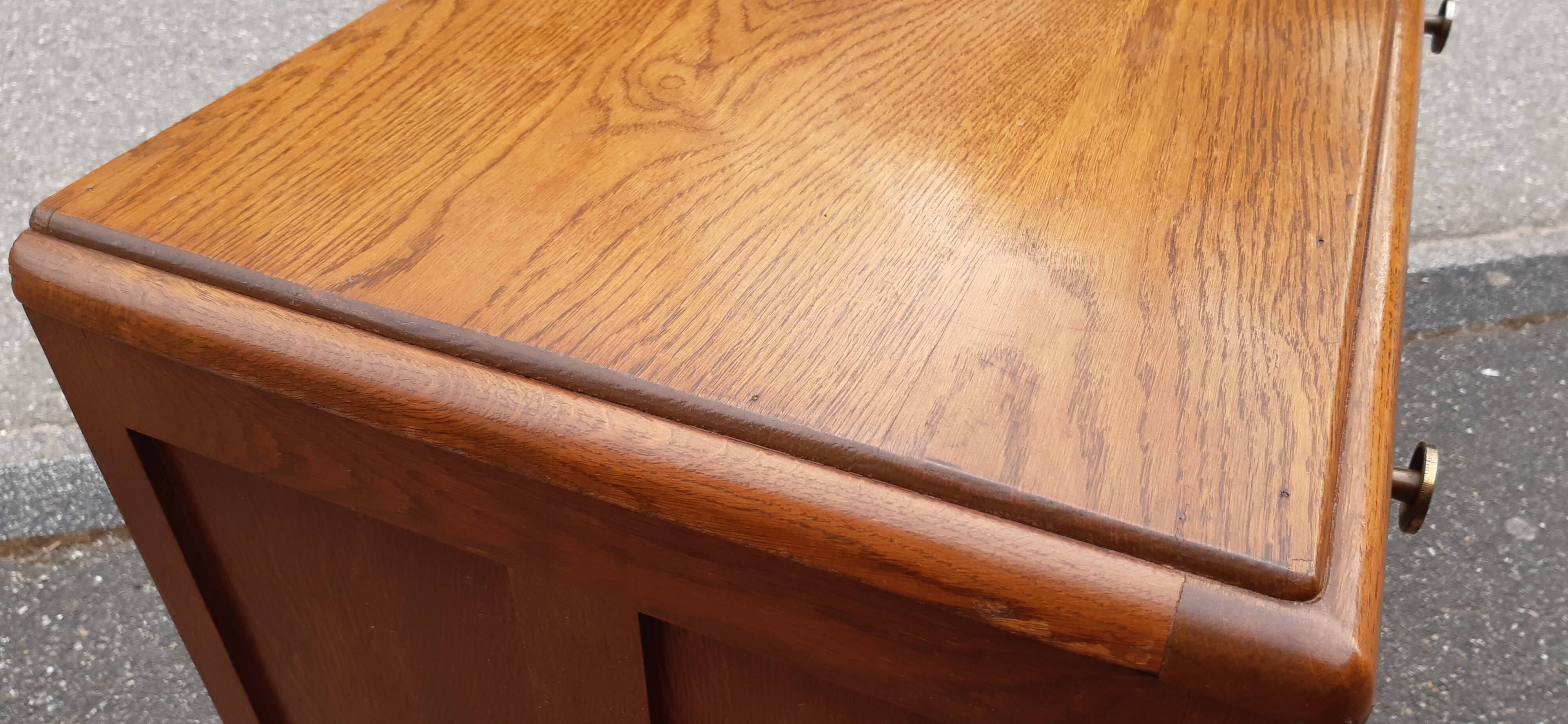 Art Deco chest of drawers in gilded oak