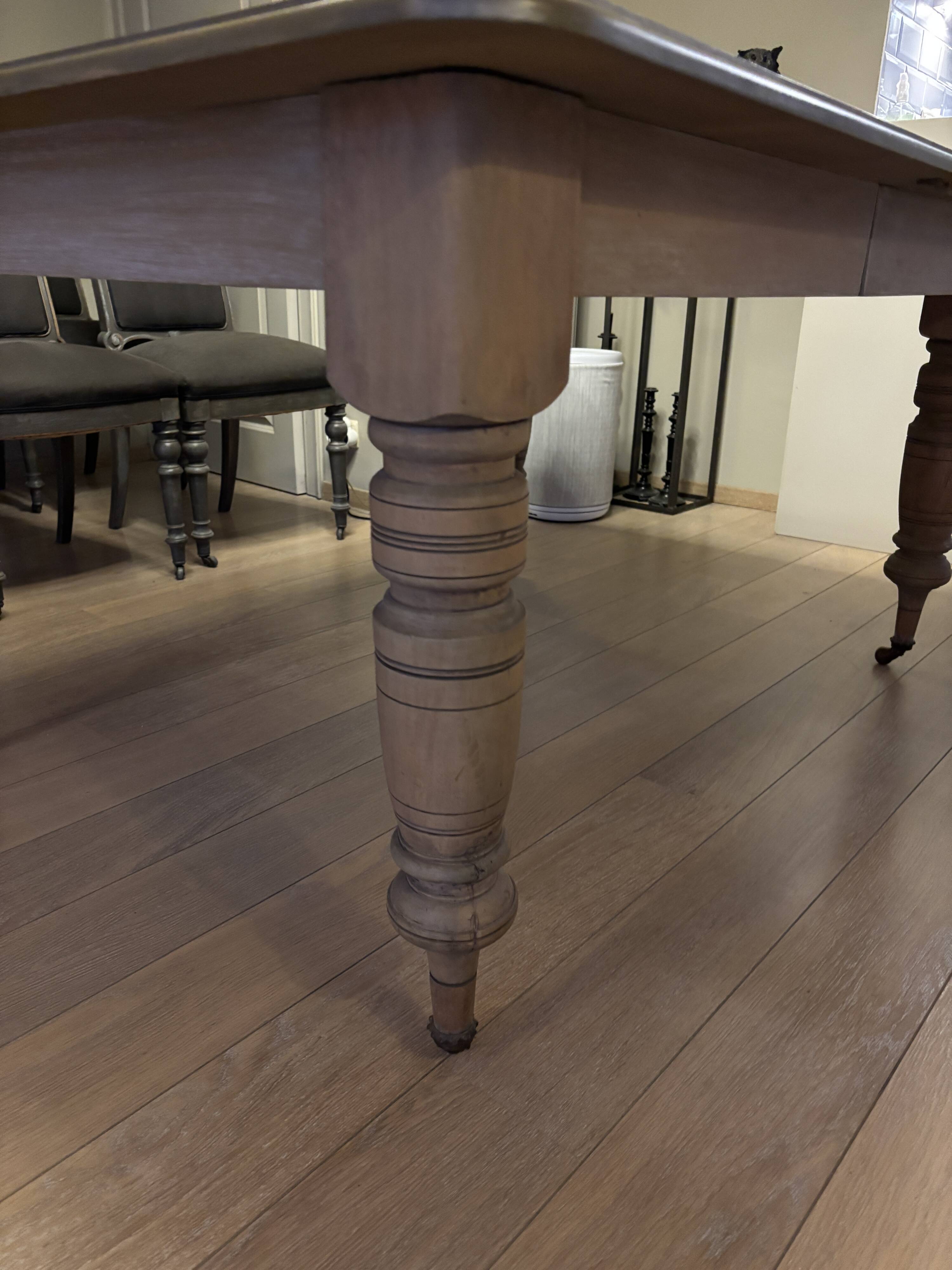 Dining table with 6 chairs