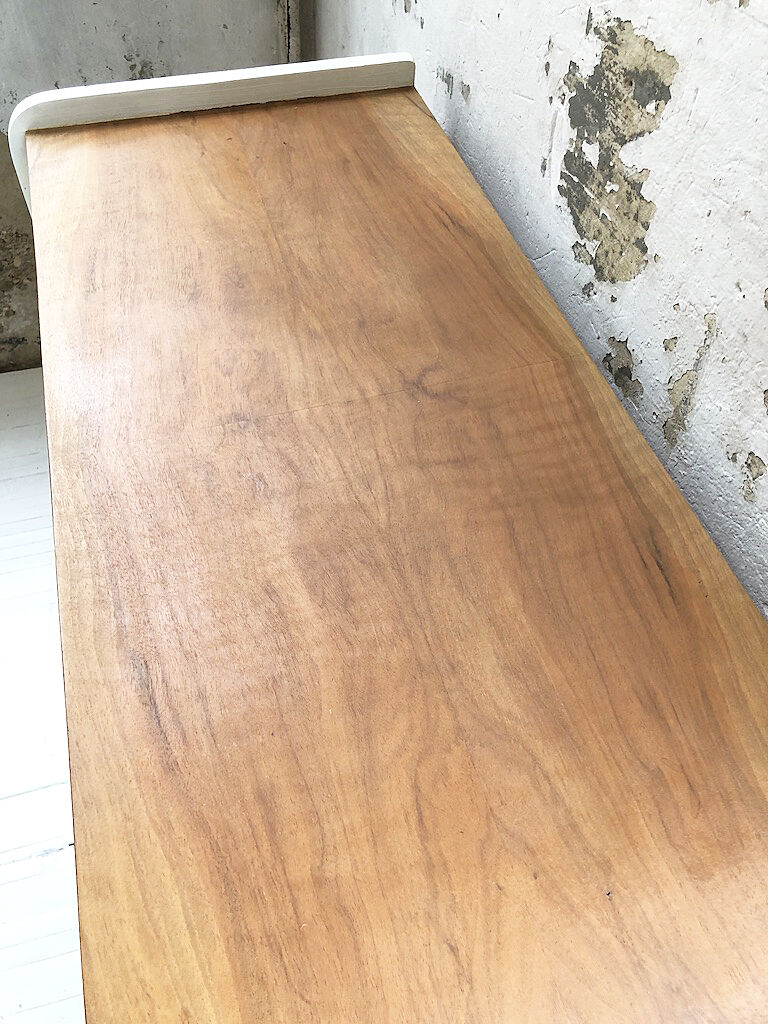 White vintage chest of drawers