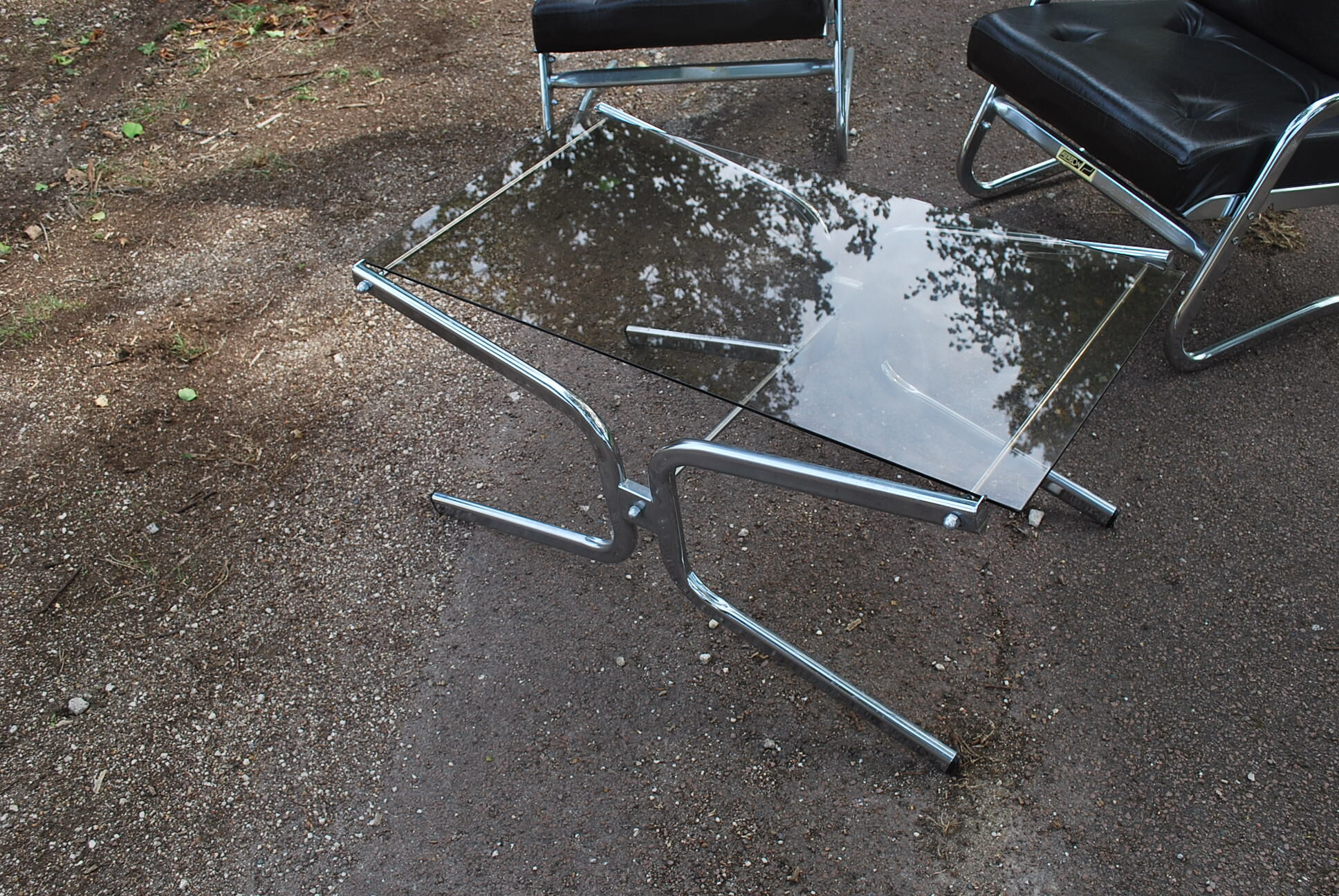 Pierson design armchairs and table