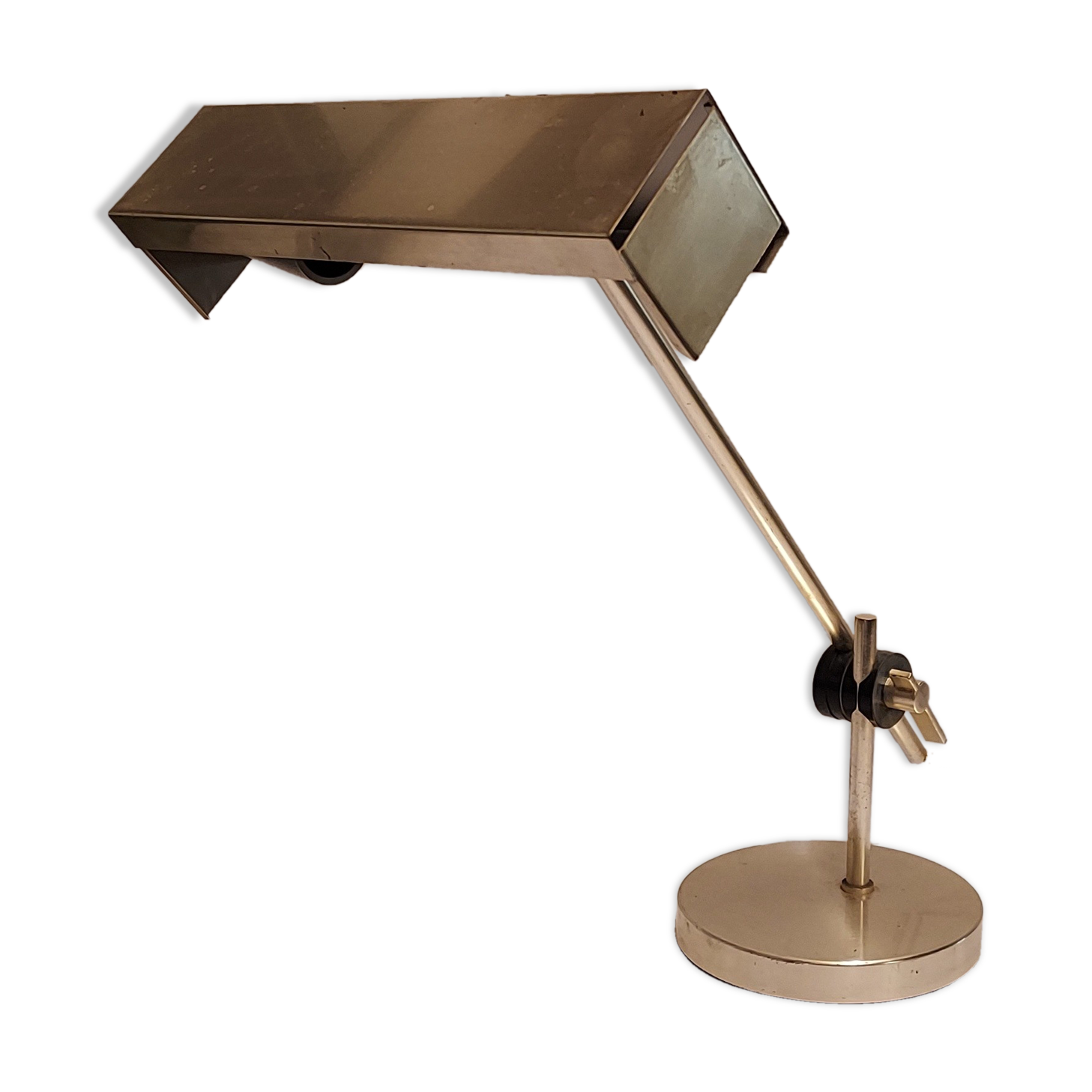 Desk light adjustable