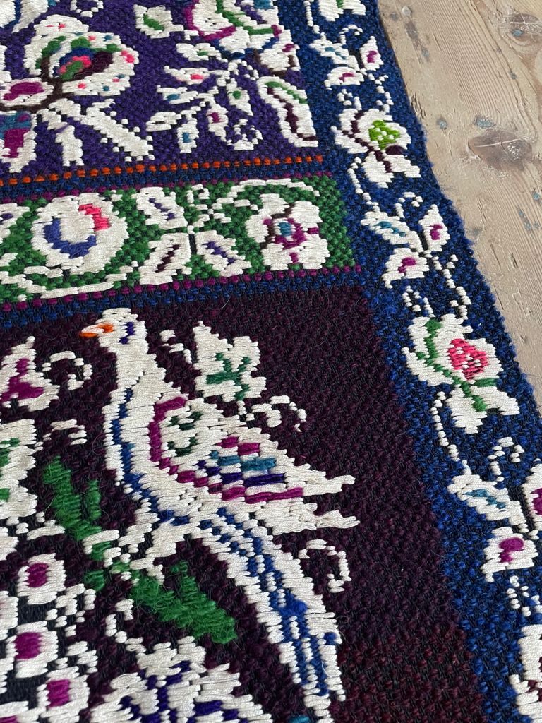 Romanian floral rug with pigeons handwoven in wool