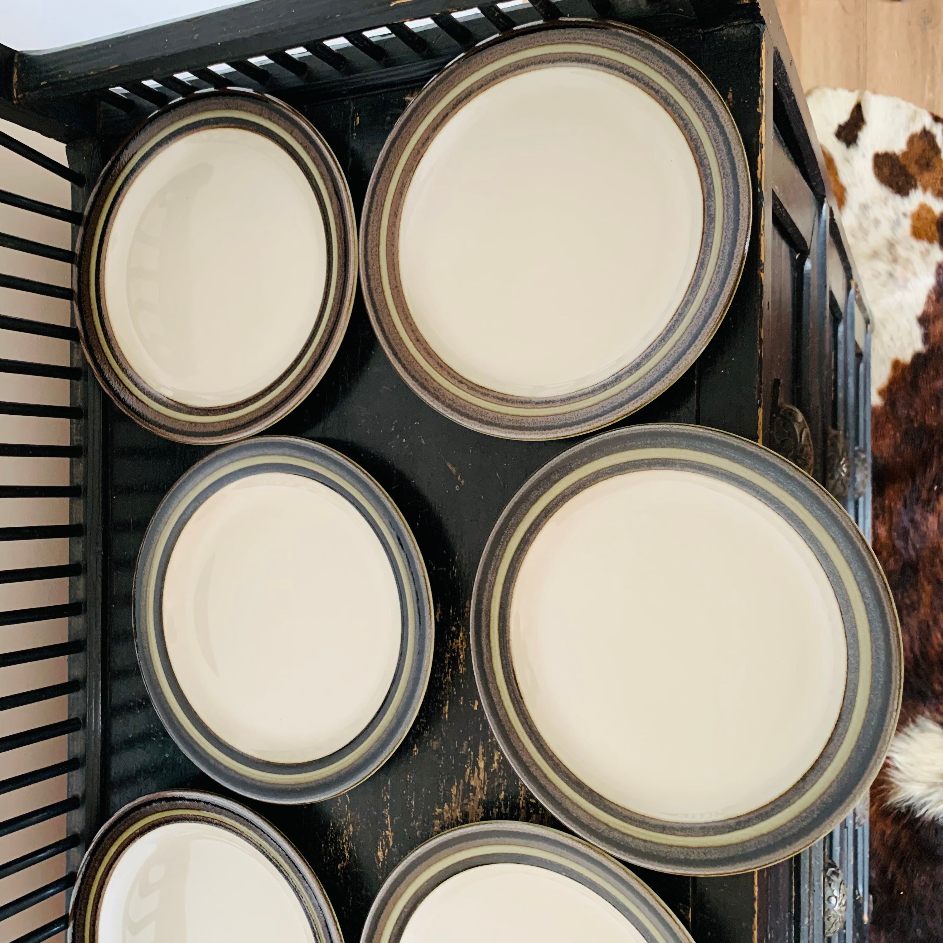 Ceramic dessert service by Anya Jaatinen Winqvist for Arabia