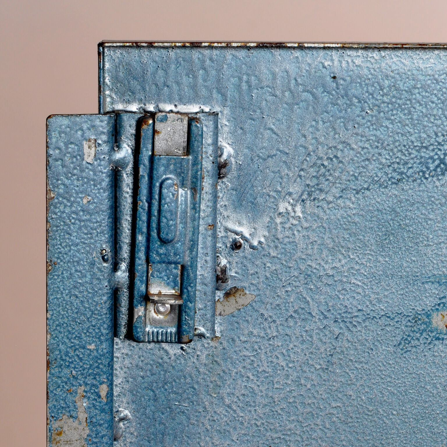 Armoire industrielle en fer années 1960