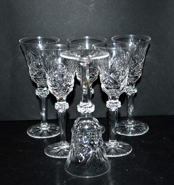 Série de 6 verres à pied en cristal taillé diamant 14.5cm, Cristallerie Lorraine