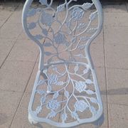 Aluminium cast chair