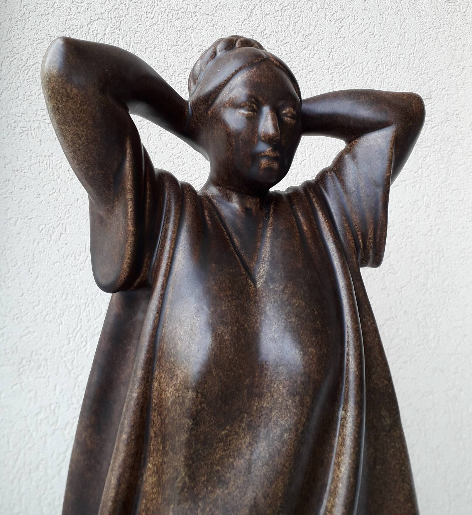 Sculpture woman "Espéranza" Jorge Celis