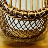 Vintage wicker bassinet