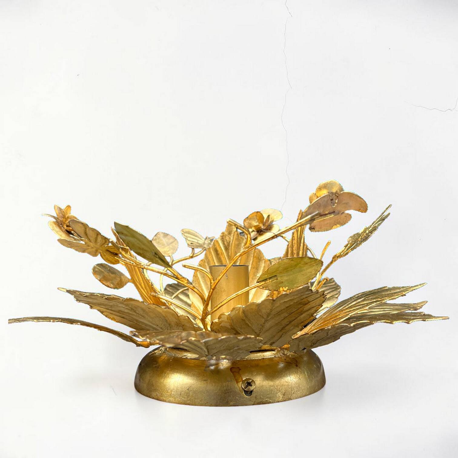 Vintage gold leaf metal flower wall light Florentine wall sconce
