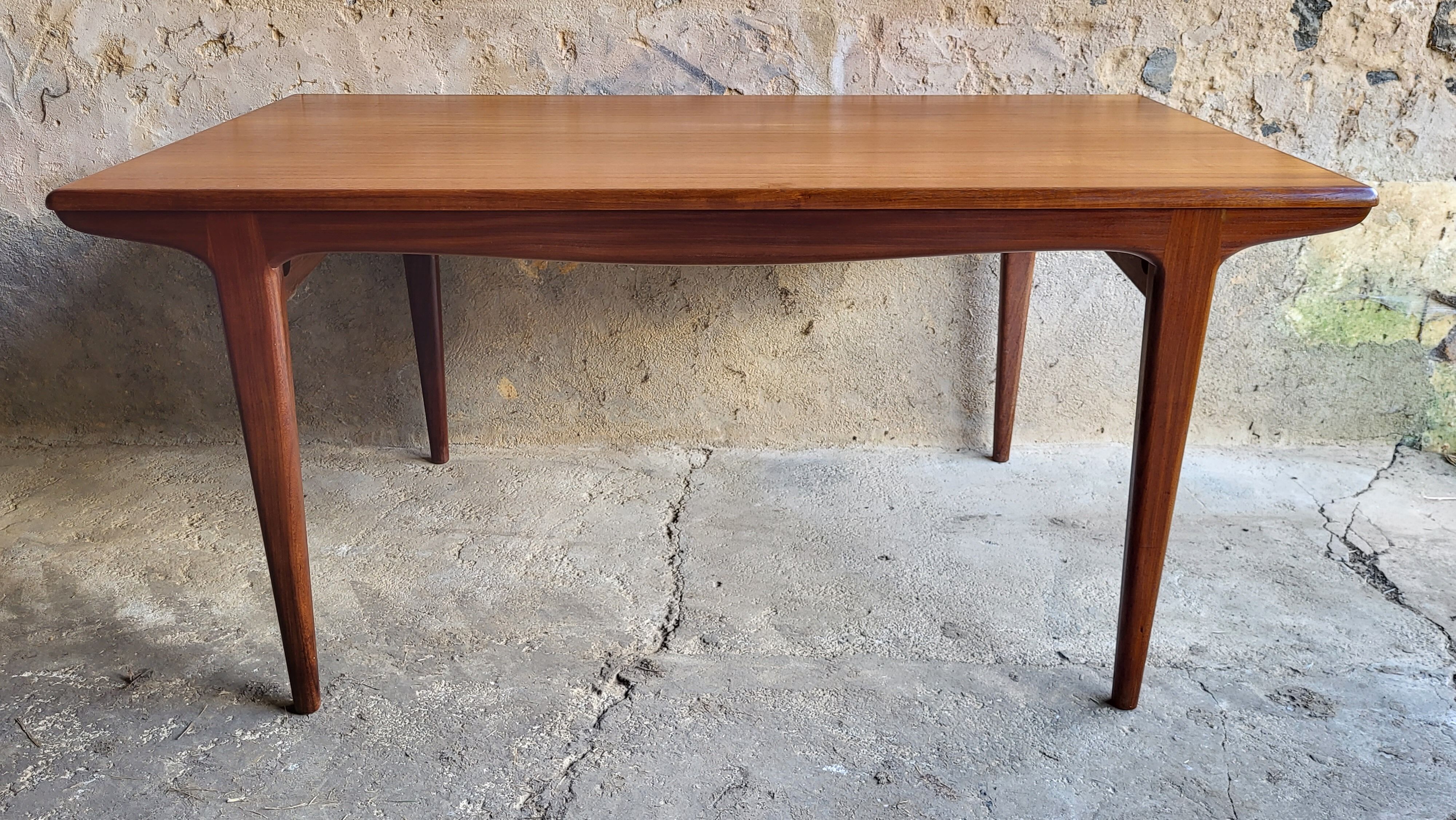 Dining table scandinavian style 60s teak