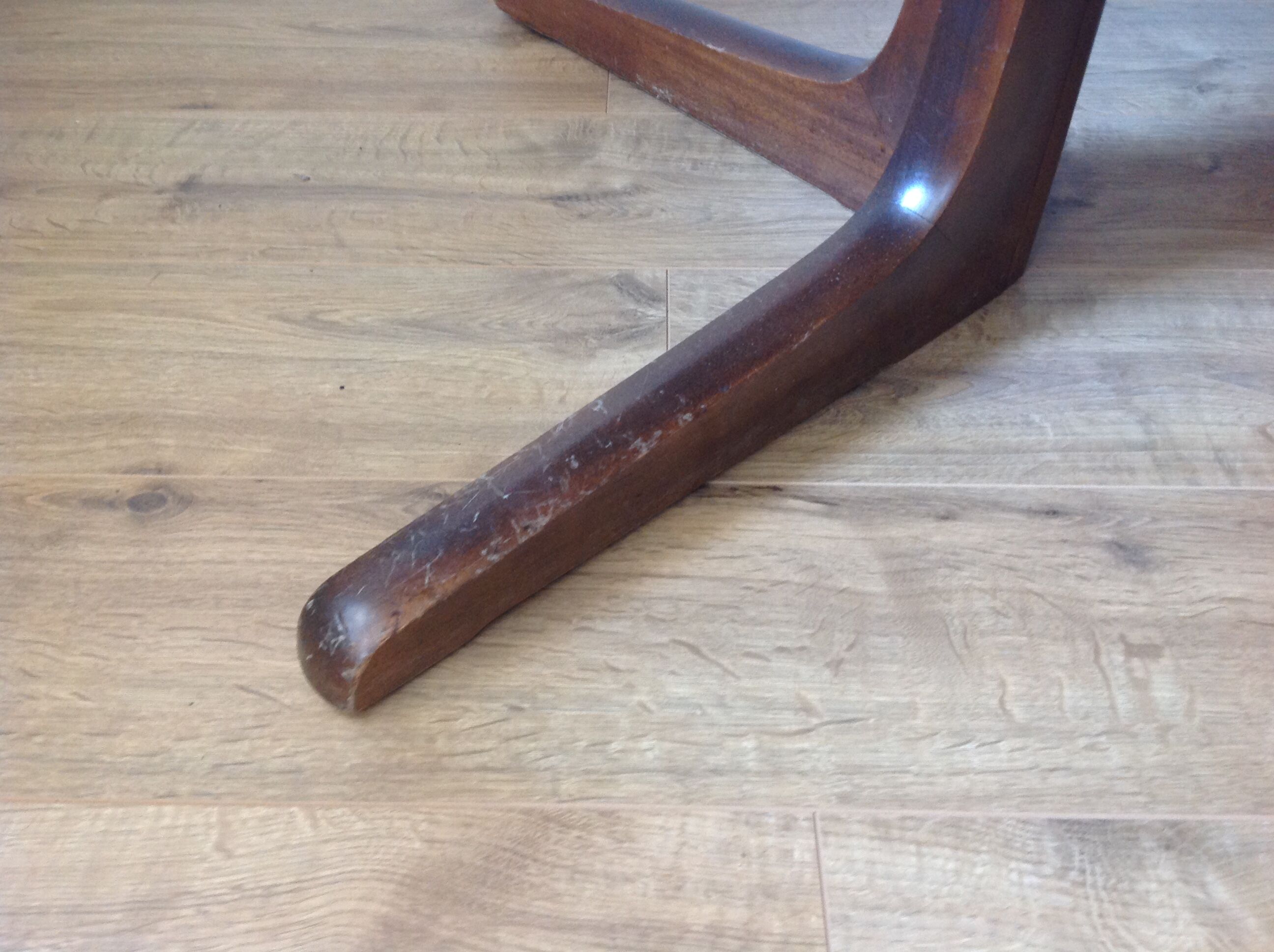 Baumann elm round table 2 extensions