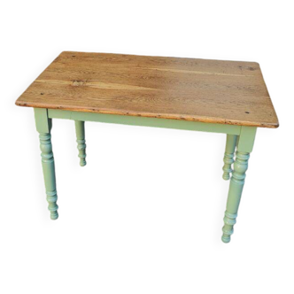 Bistro table