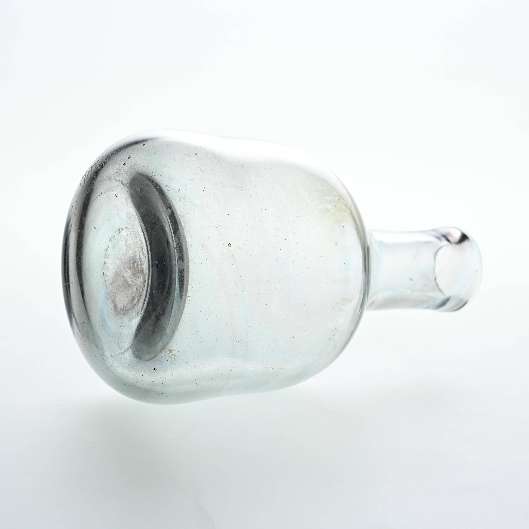 Blown glass bottle by Claude Morin, Dieulefit circa 1975