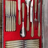Ménagère de 29 pièces « la trompette » en inox et corne