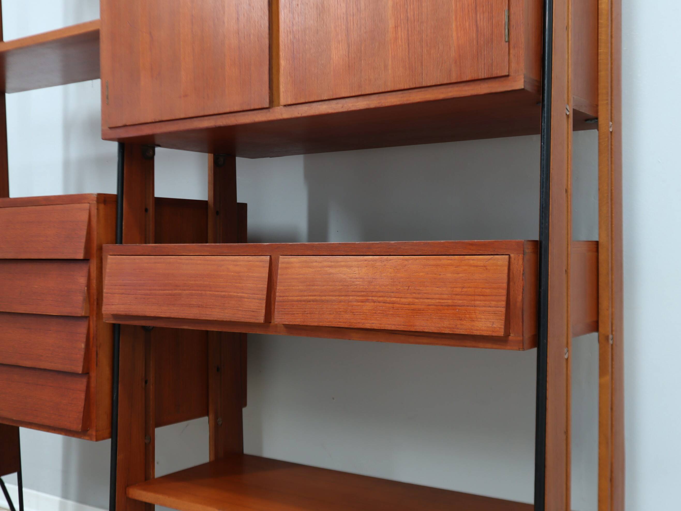 Mid century modular teak bookcase with bar unit, Italy 1950s