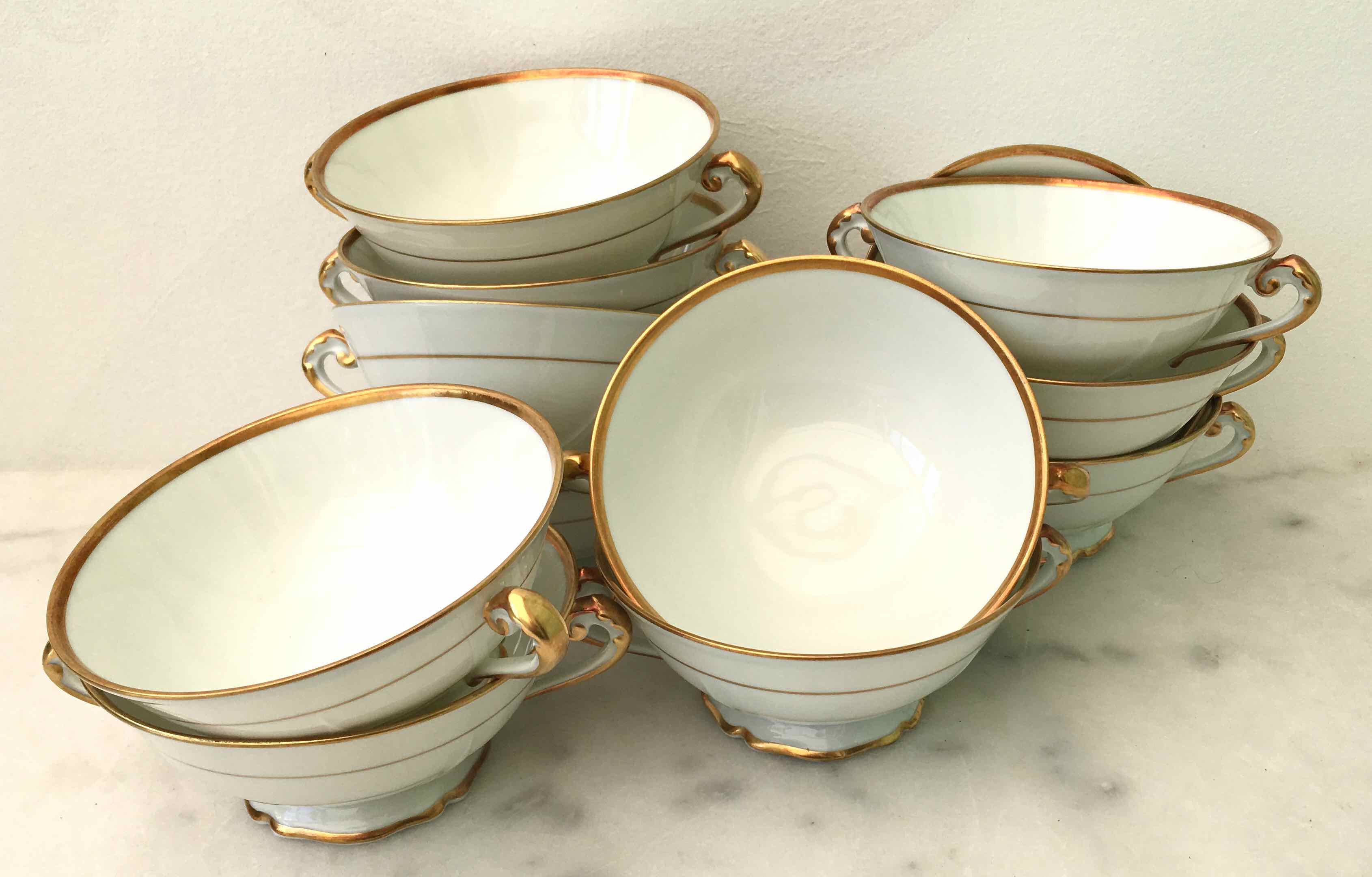Set of 12 bowls with 2 porcelain handles