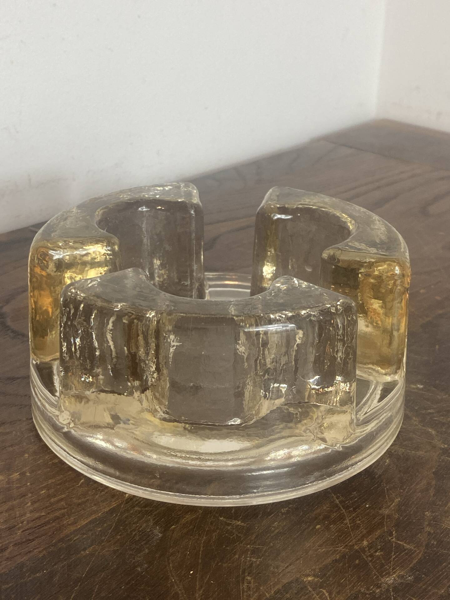 Candle holder, glass warming plate