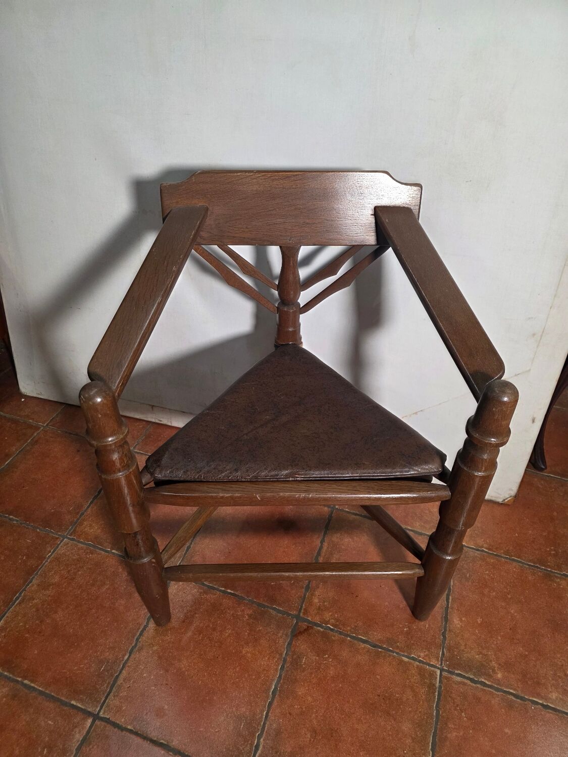 Corner tripod monk chair Munkstol Solid oak