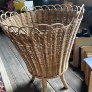 Rattan basket on feet