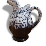 Pitcher style post No. 376