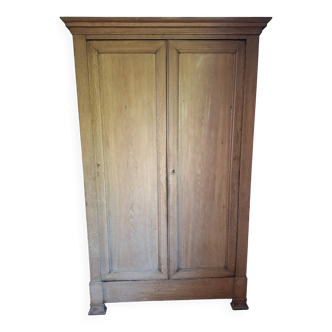 Louis Philippe wardrobe