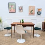 Tulip Chairs by Eero Saarinen