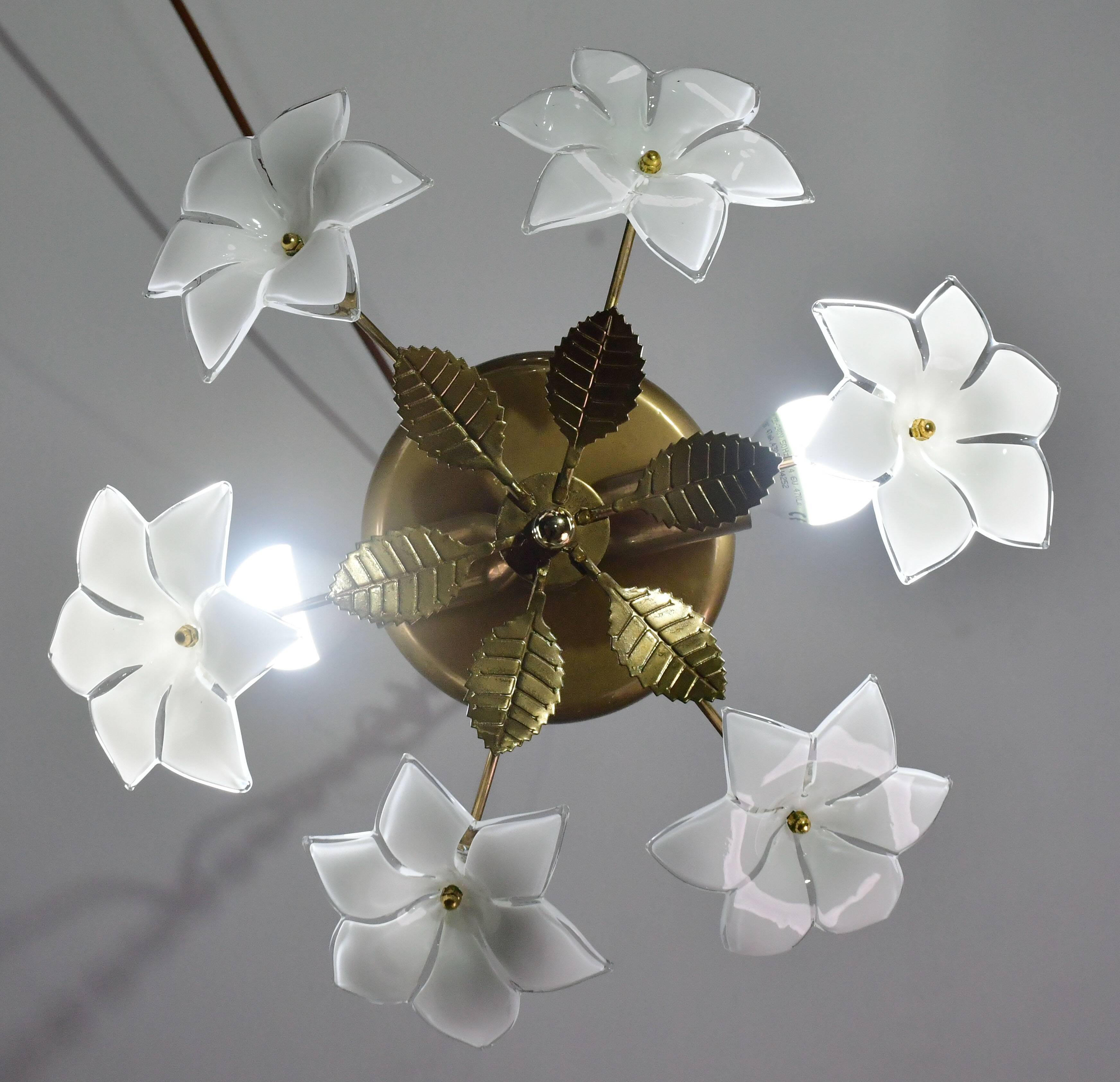 Petite vintage Murano ceiling light white flowers, 1970s