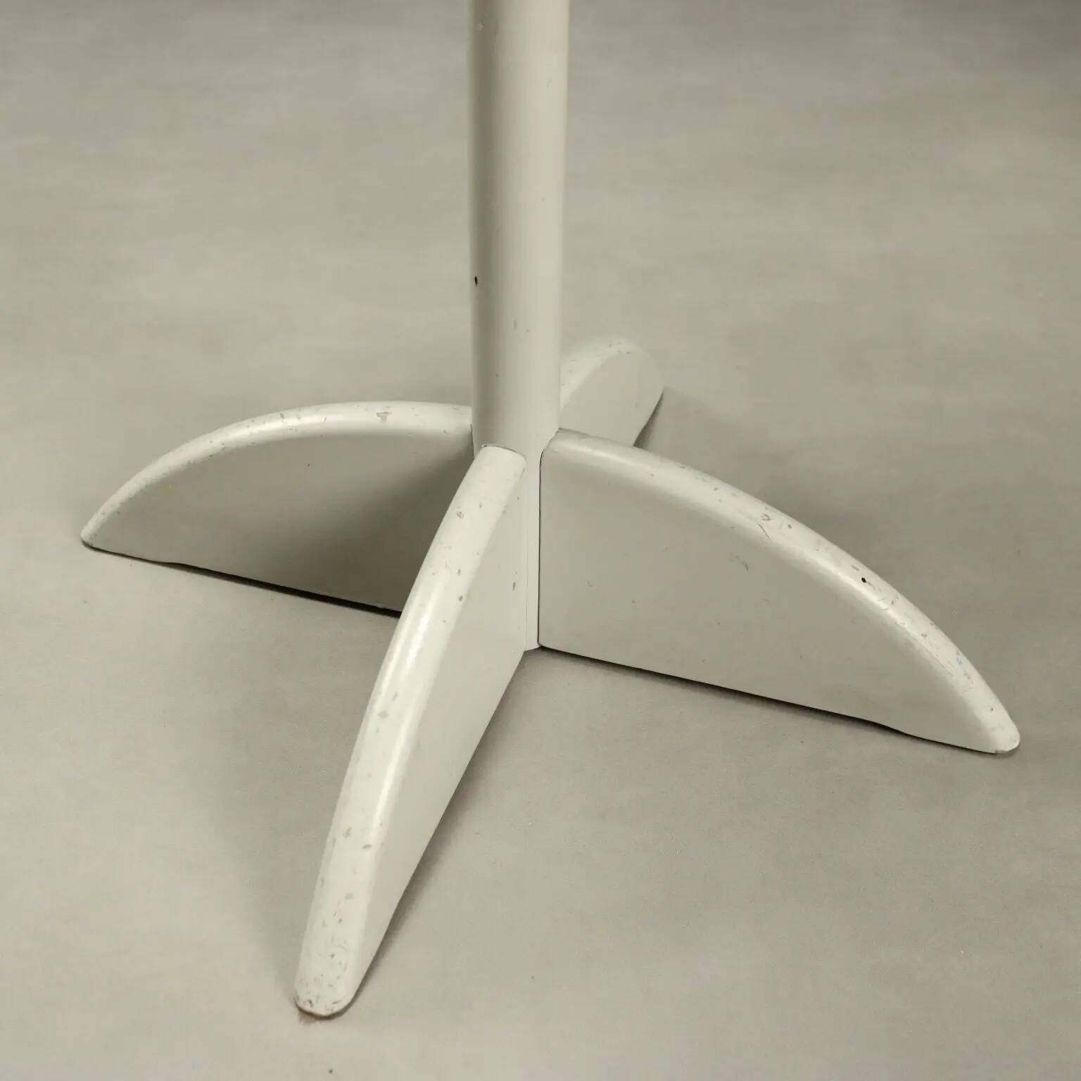 Cactus coat rack design by Mario Pasquinelli for Pallavisini Edition