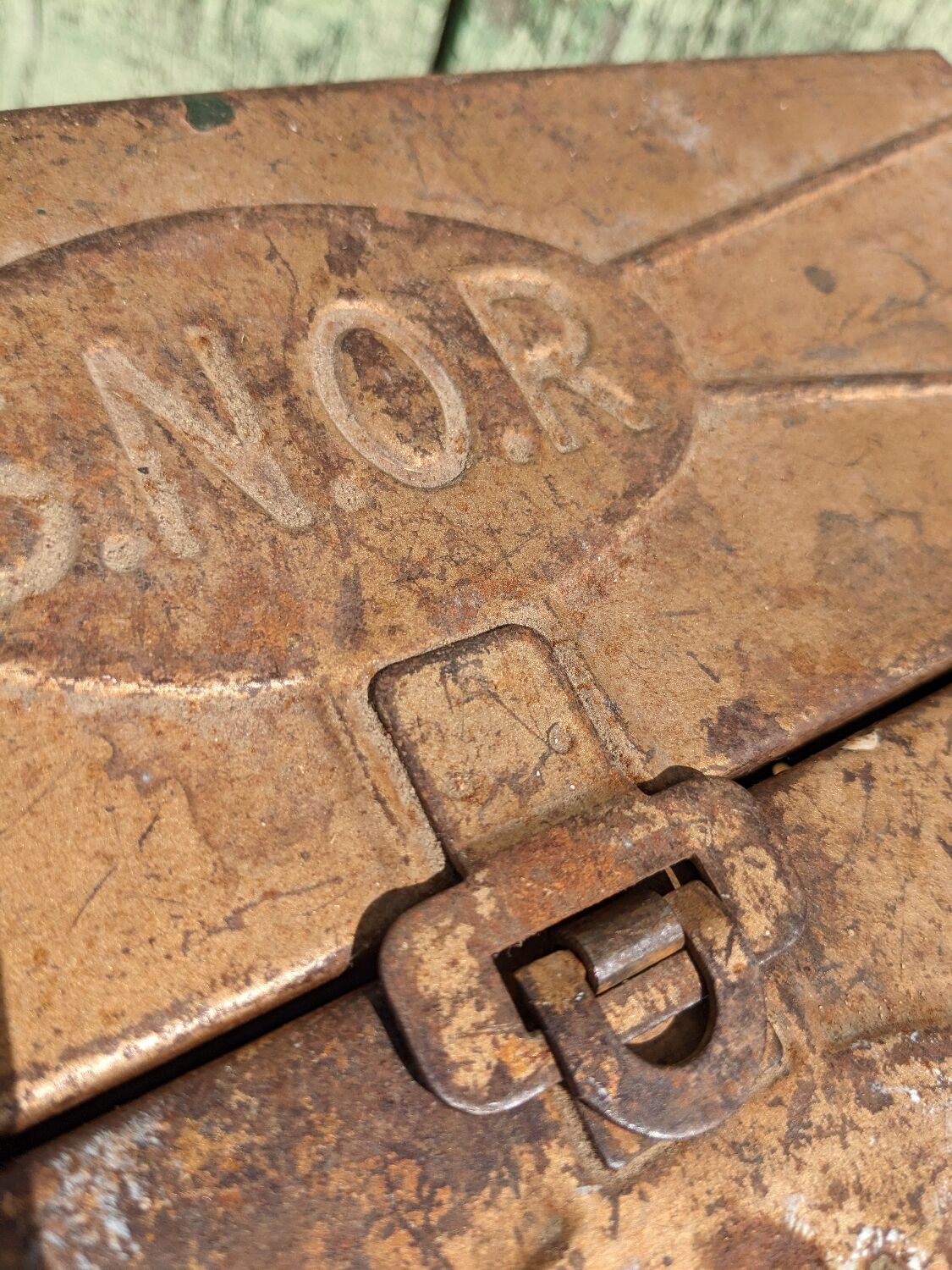Boîte à outils SNOR des années 40