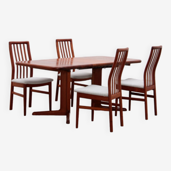 Danish set of 4 Kai Kristansen chairs and a table from Korup, 1960 Denmark.