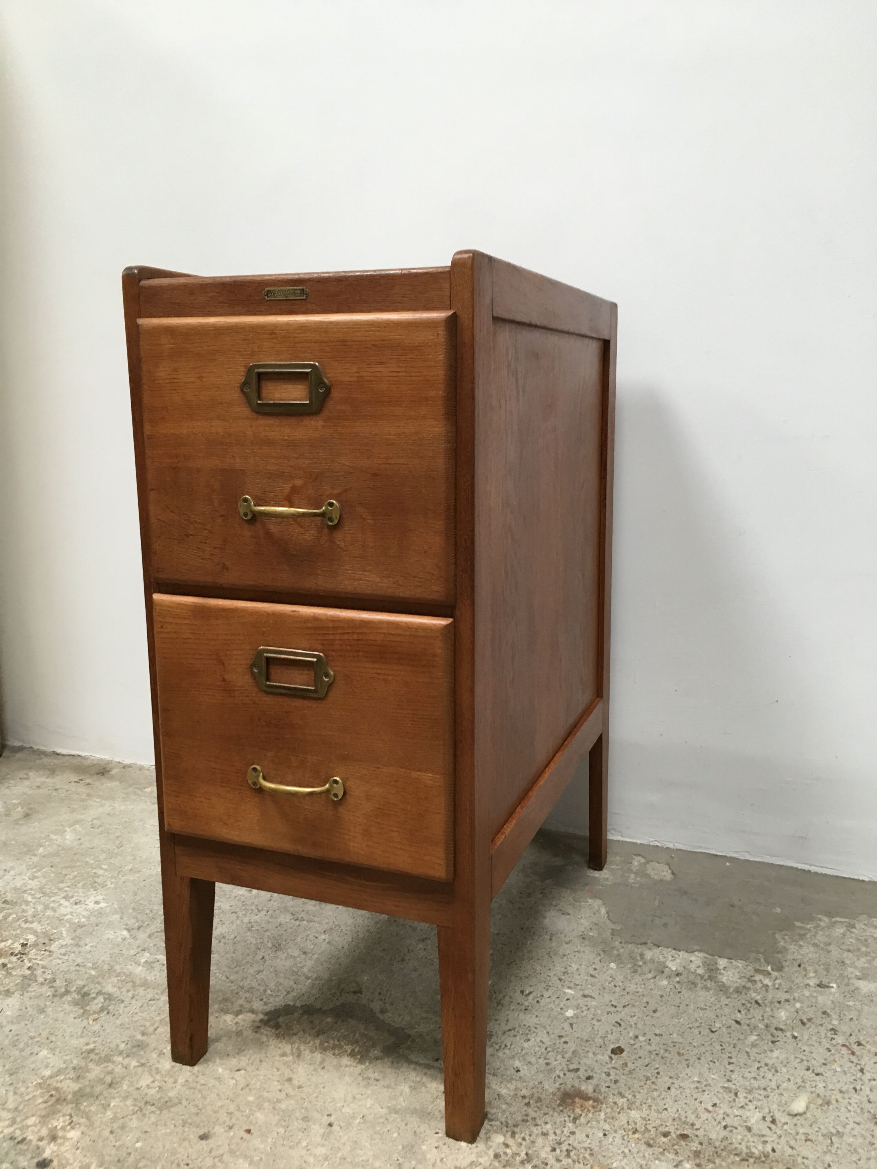 Cabinet with drawers