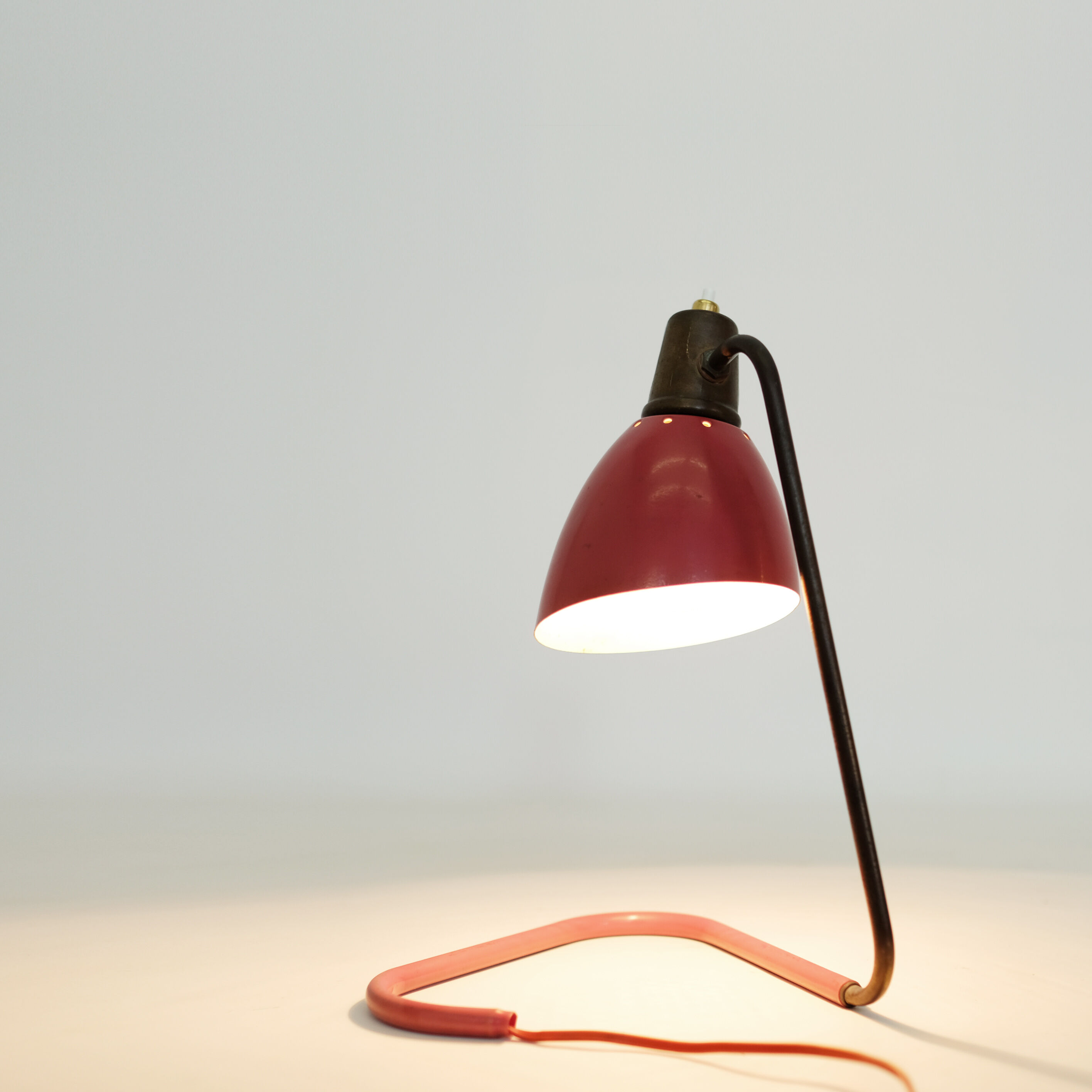 Robert Caillat, red and gold lamp from the years 1950