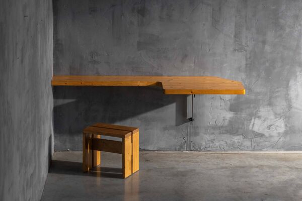Table console murale par Charlotte Perriand, France, années 1950.