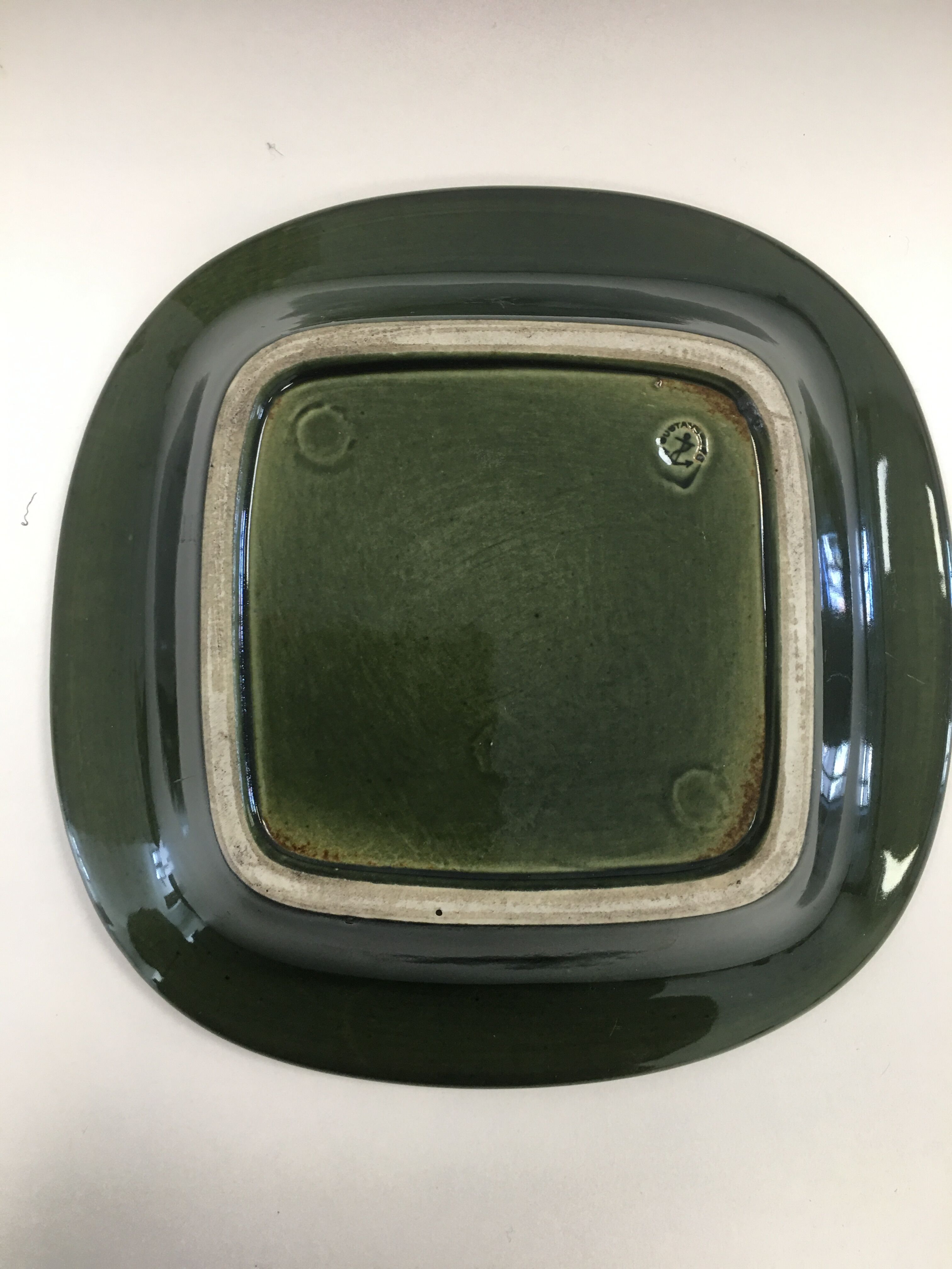 Decorative dish in enamel stoneware , "Varite", Lisa Larson, Suede, Gustavsberg. 60's