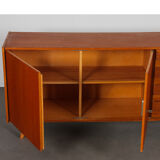 Oak row by Jiroutek for Interier Praha, model U-460, 1960