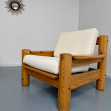 Set of 2 armchairs in solid pine with boucle fabric, 1970s Scandinavian design.