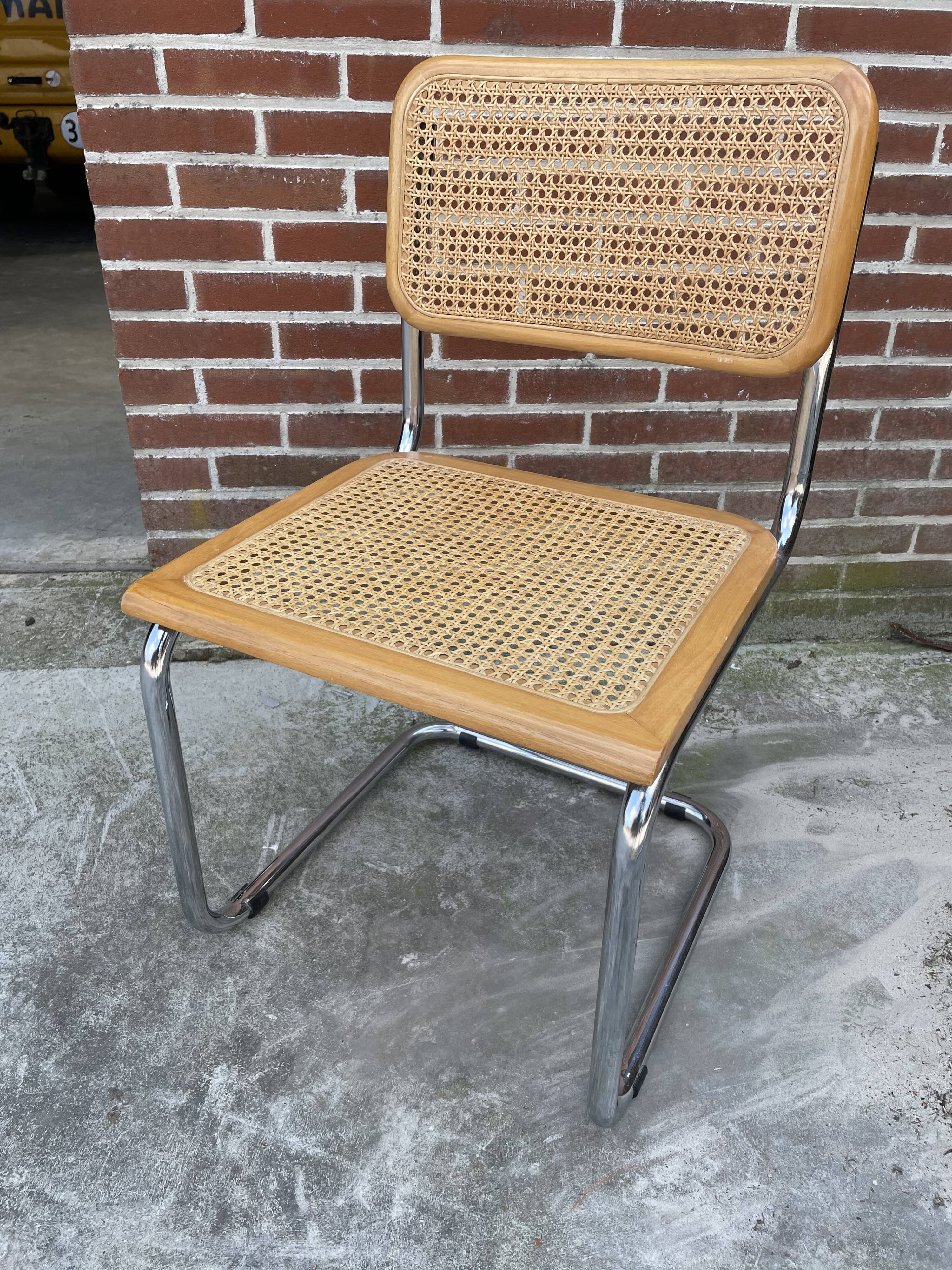 Cesca chair b32 model design Marcel Breuer