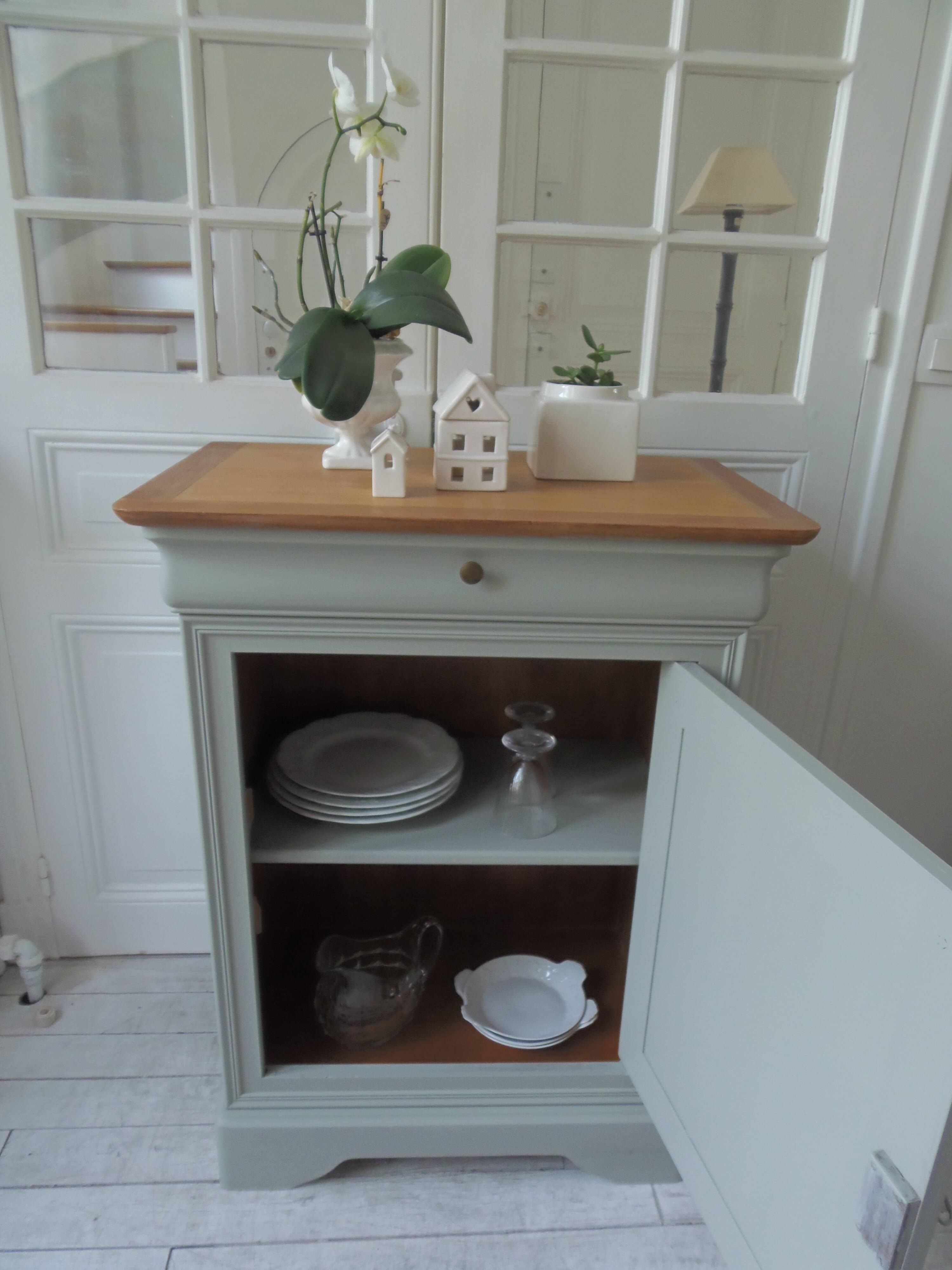 Beautifully crafted Louis Philippe style jam maker sublimated in verdigris, wooden top.