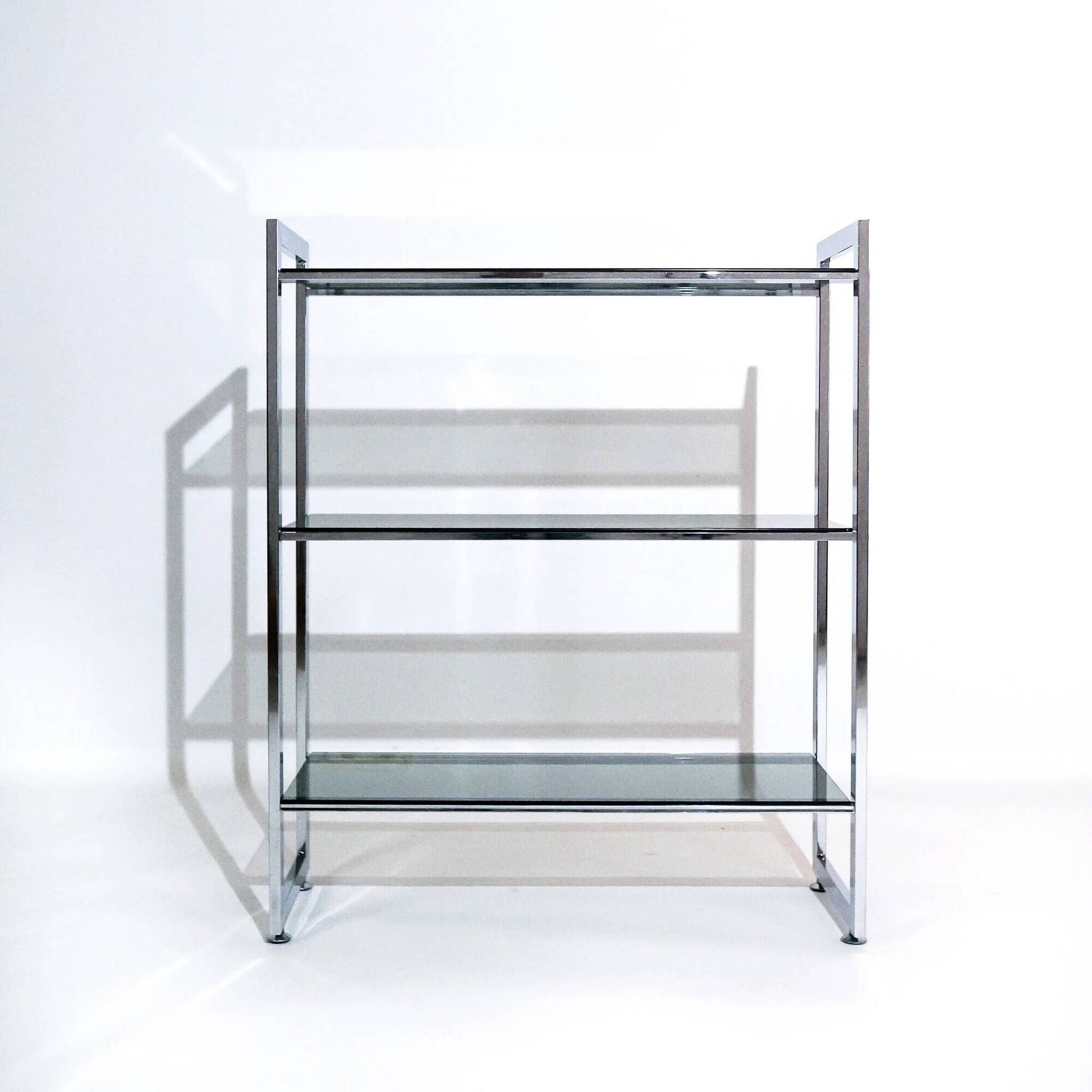 Vintage Italian freestanding shelf in chrome with glass shelves, 1970s.