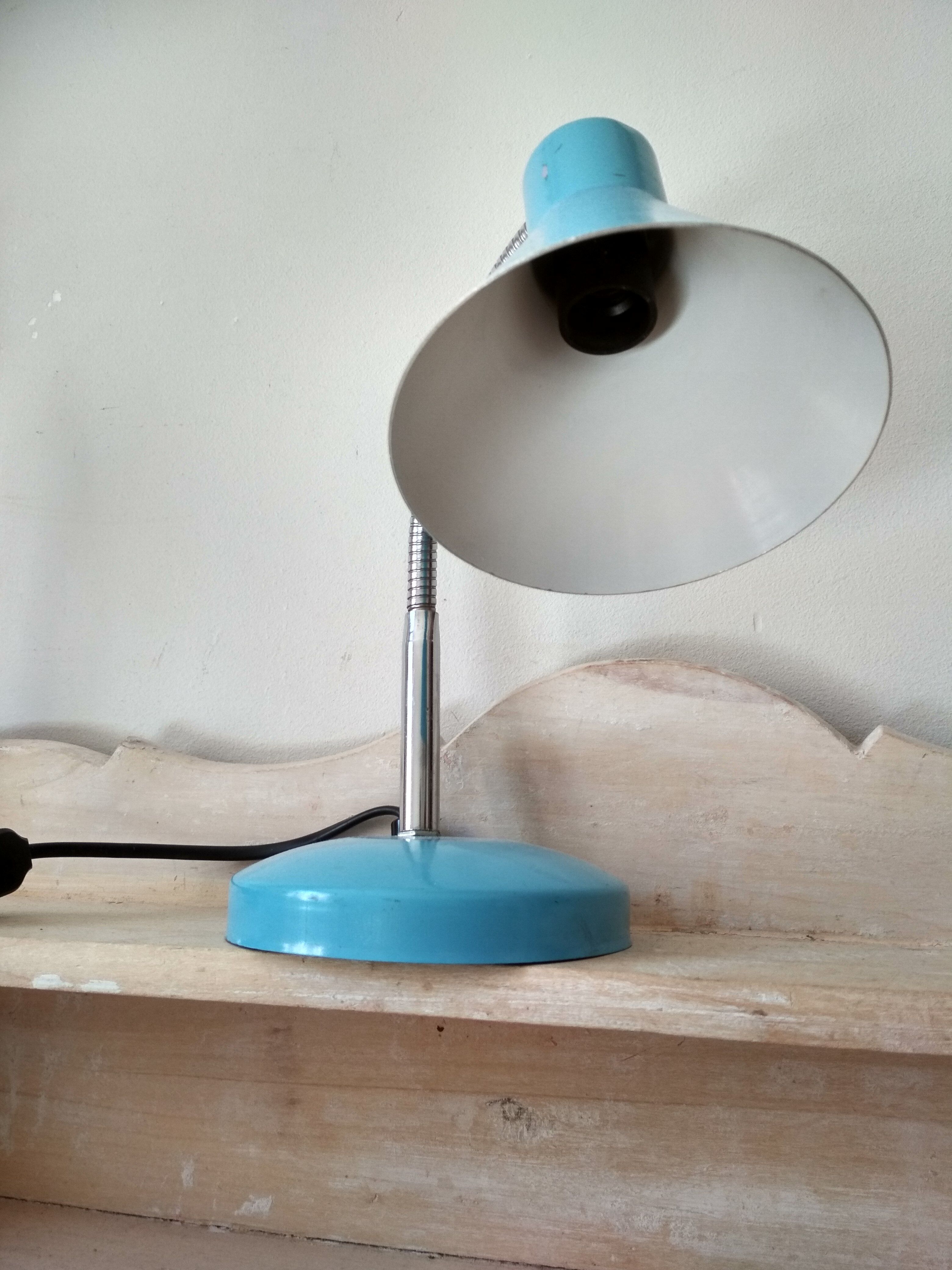 Articulated desk lamp 70