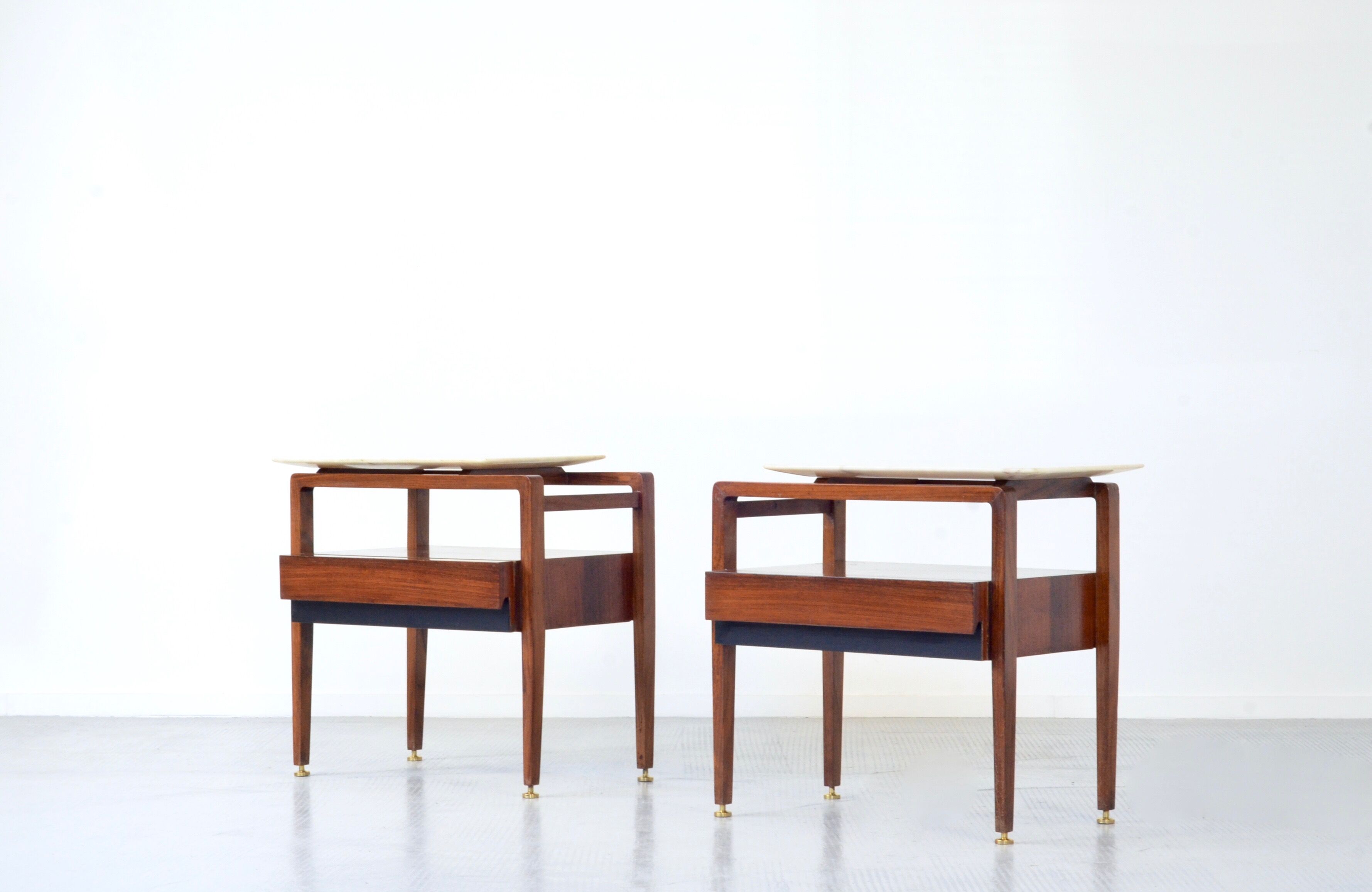 Set of 2 italian midcentury rosewood and carrara marble bedside tables