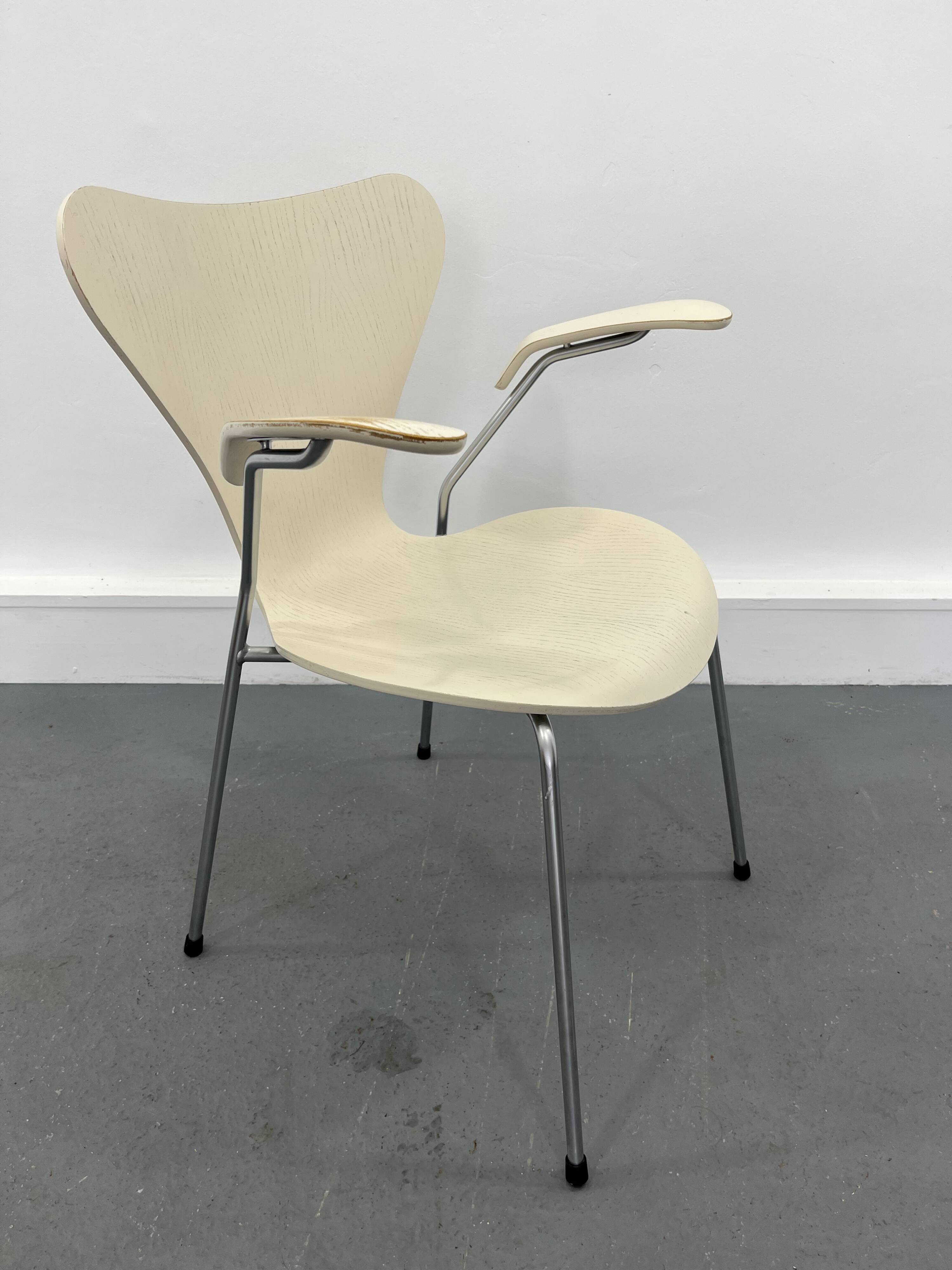 Fauteuil d'Arne Jacobsen pour Fritz Hansen, Danemark.