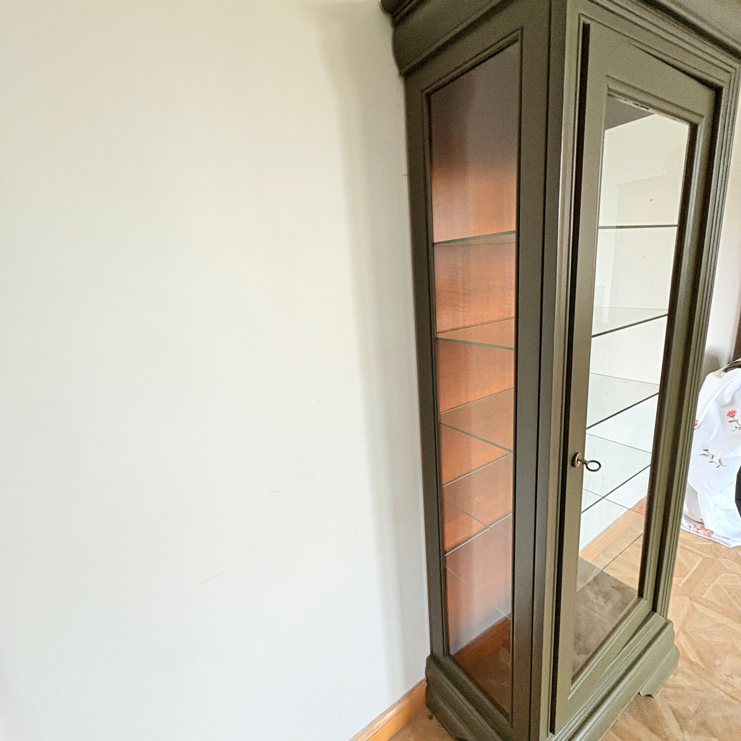 Bibliothèque vitrée if de Provence