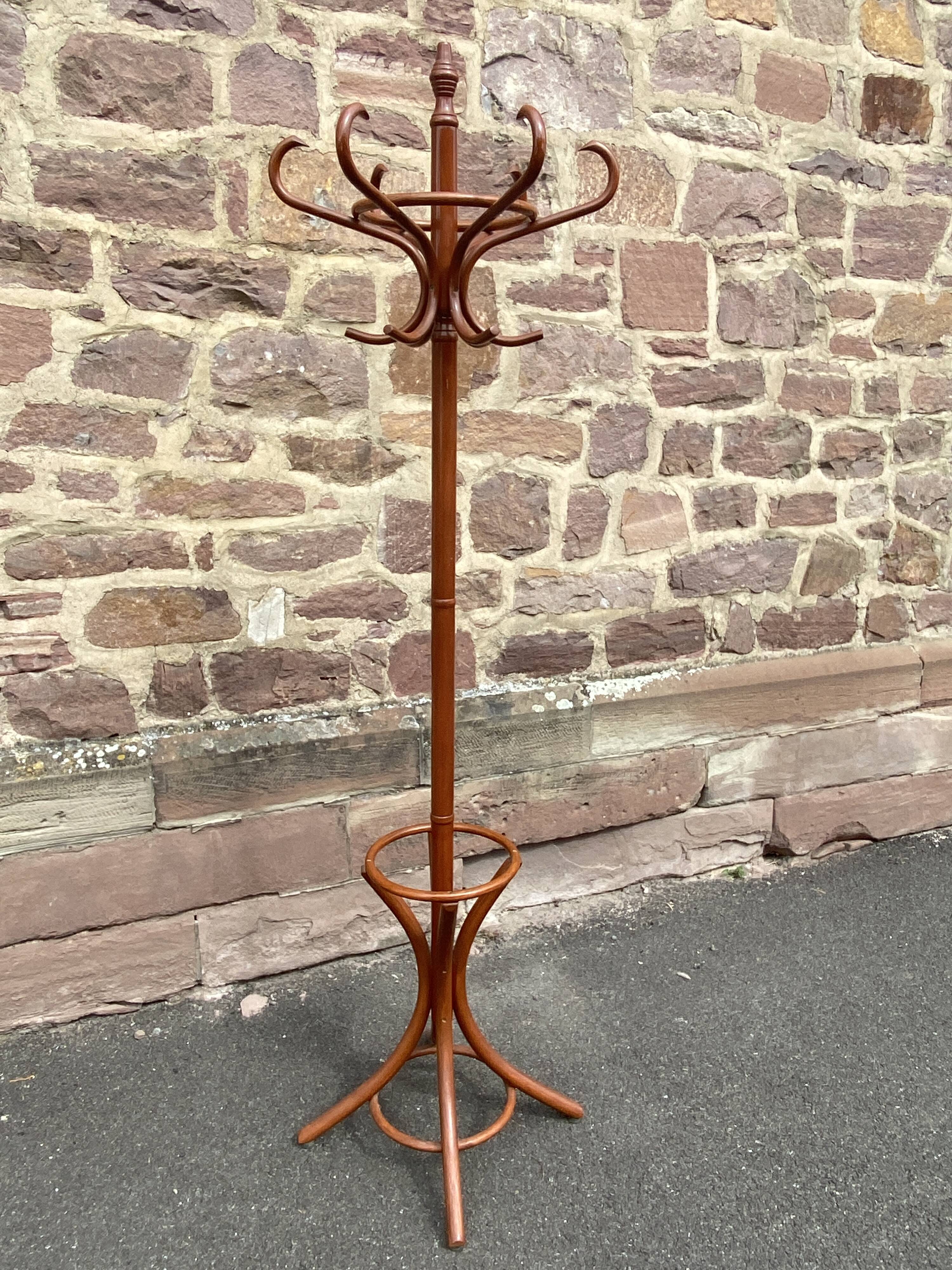 Portemanteau perroquet en bois courbé
